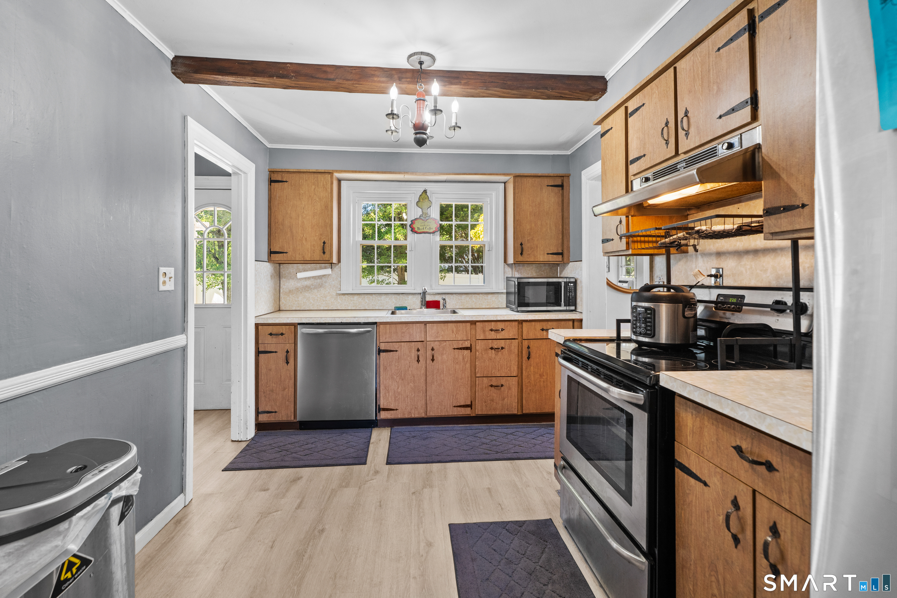 85 Claxton Avenue Property Photo 7