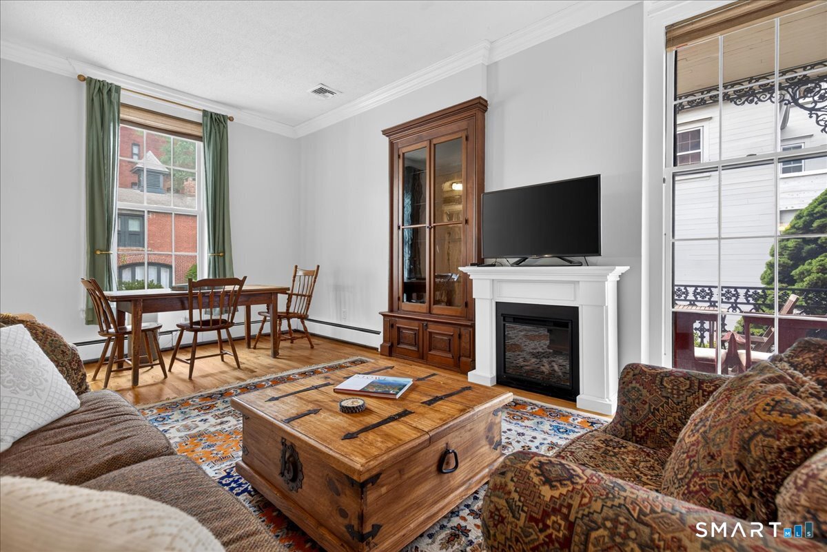 7 Wooster 2 Place Property Photo 4
