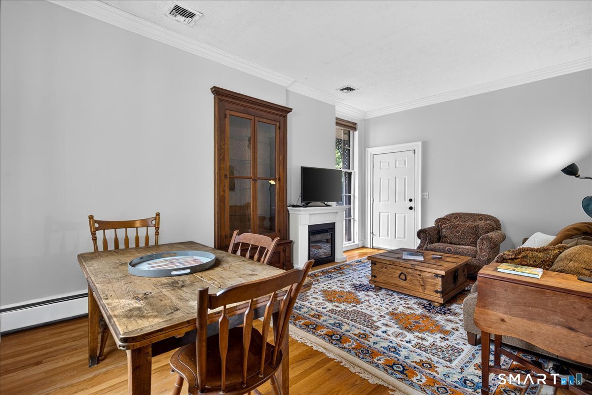 7 Wooster 2 Place Property Photo 8
