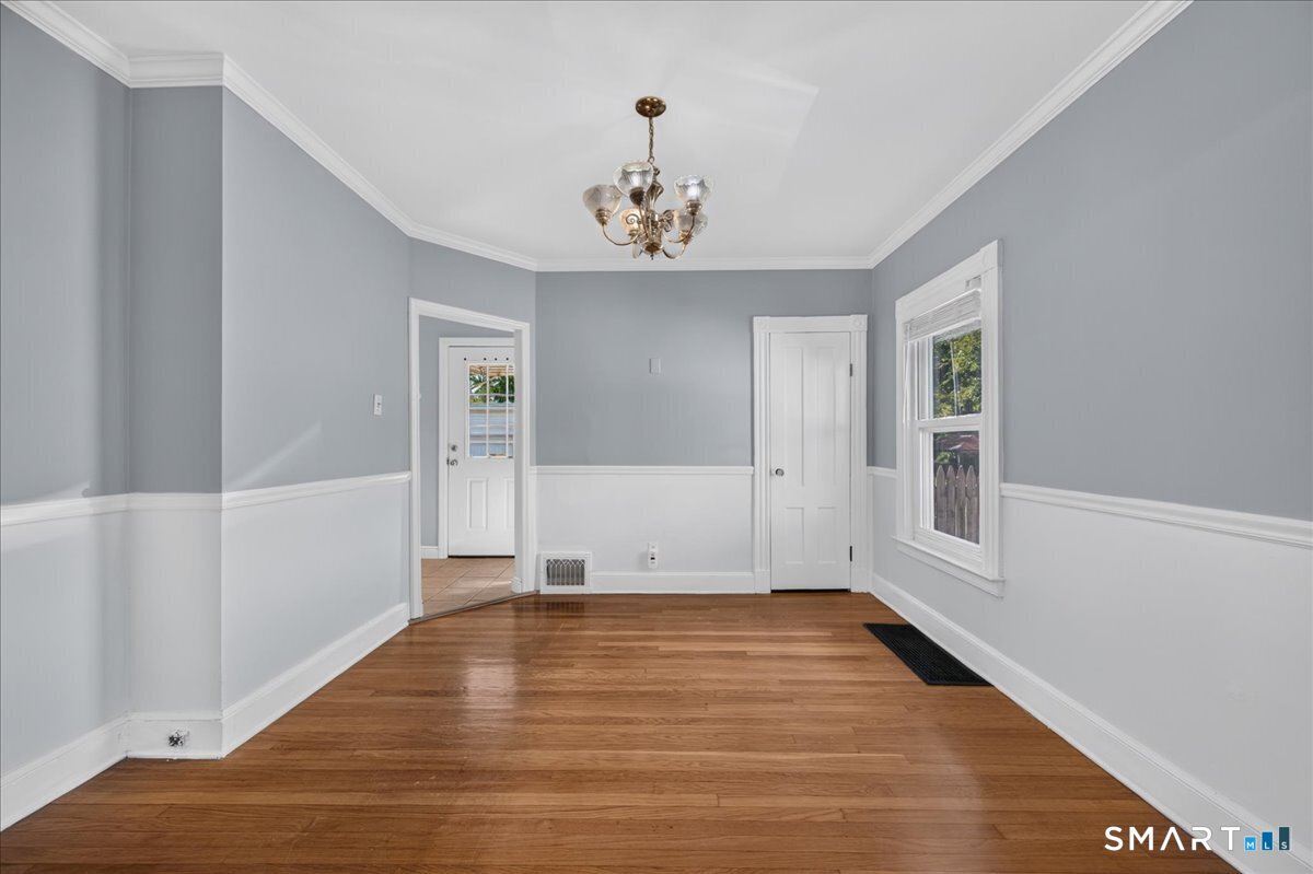 22 Hine Street Property Photo 8