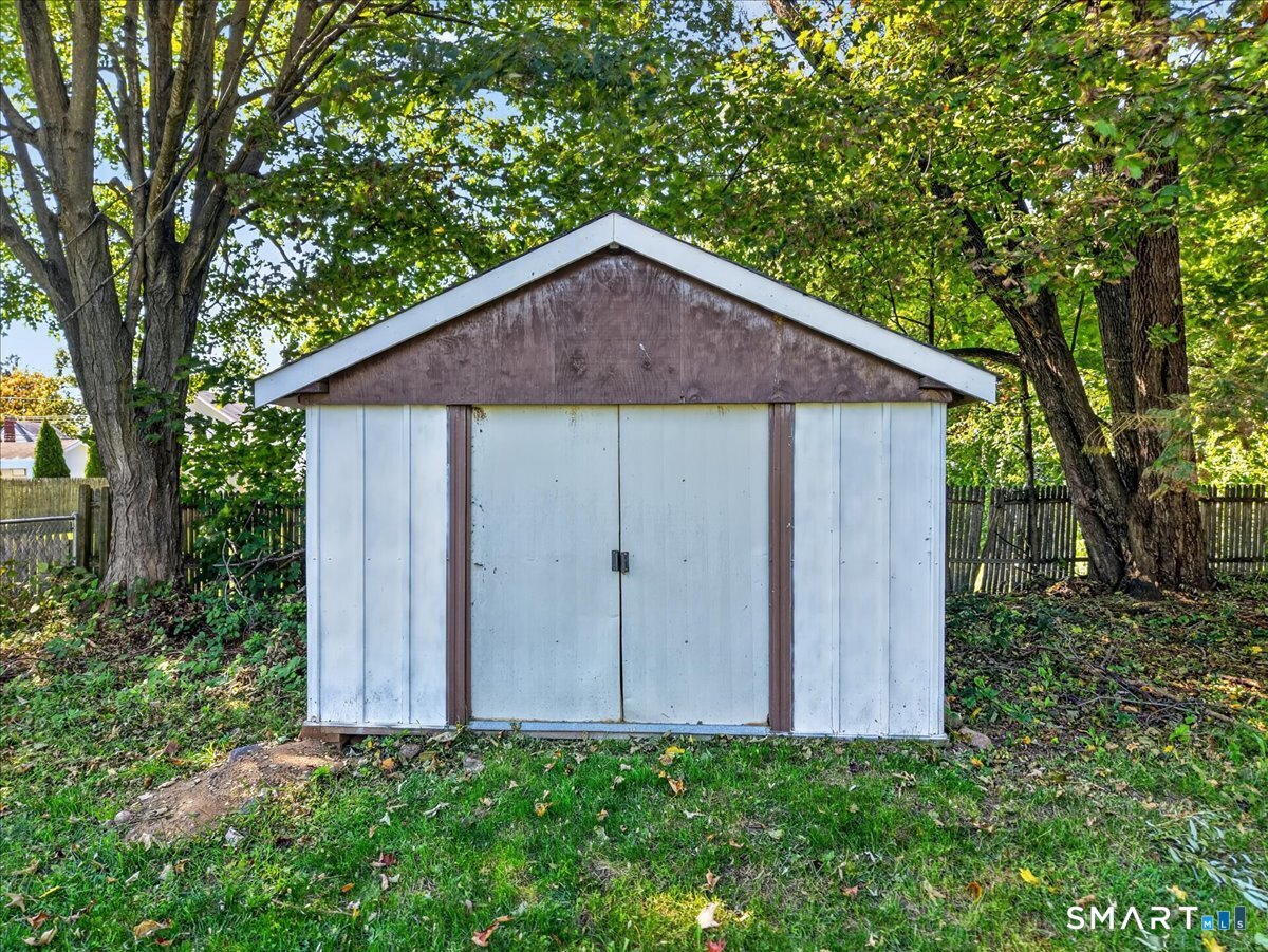 22 Hine Street Property Photo 35