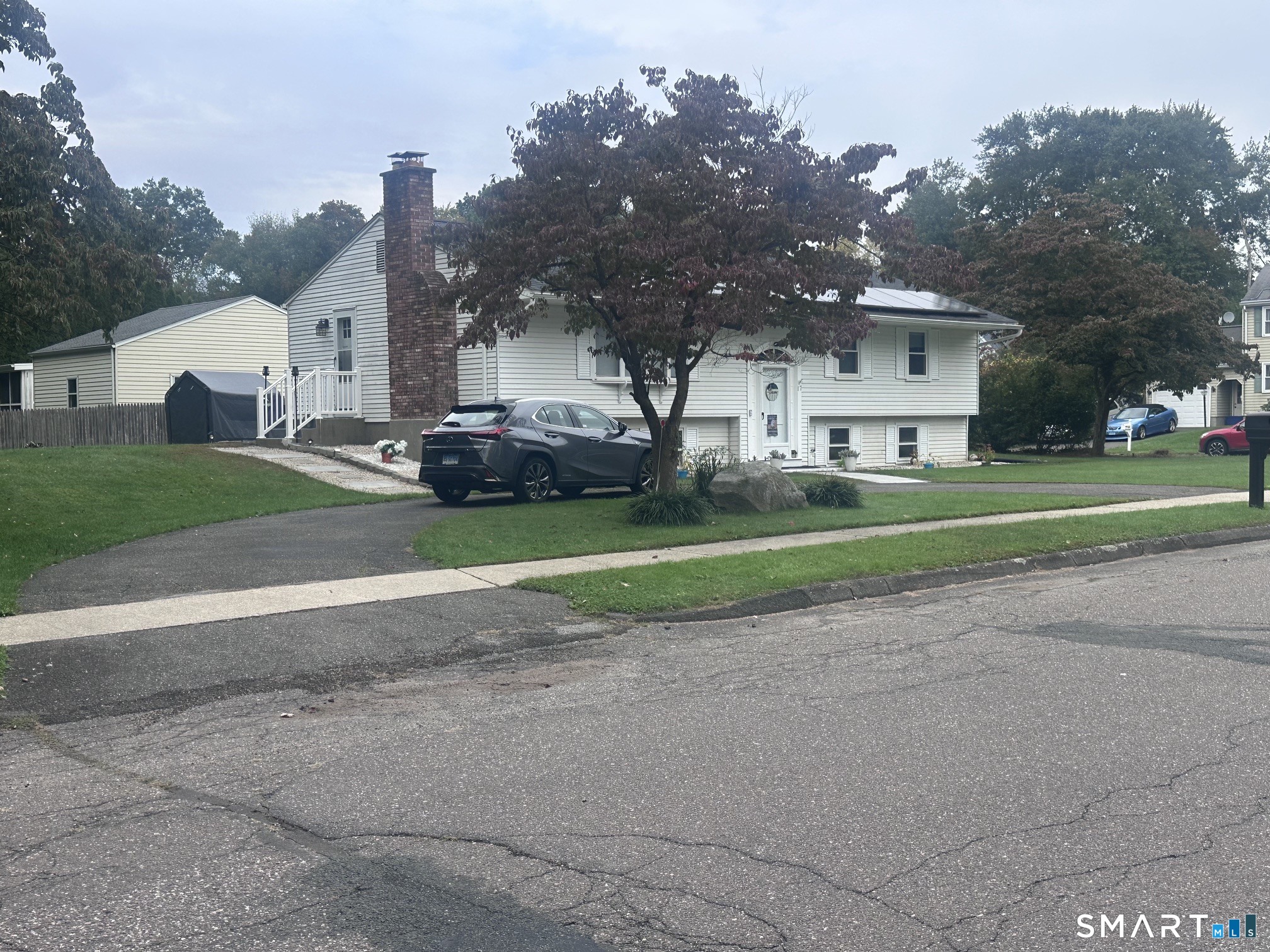 17 Pioneer Drive Property Photo 2