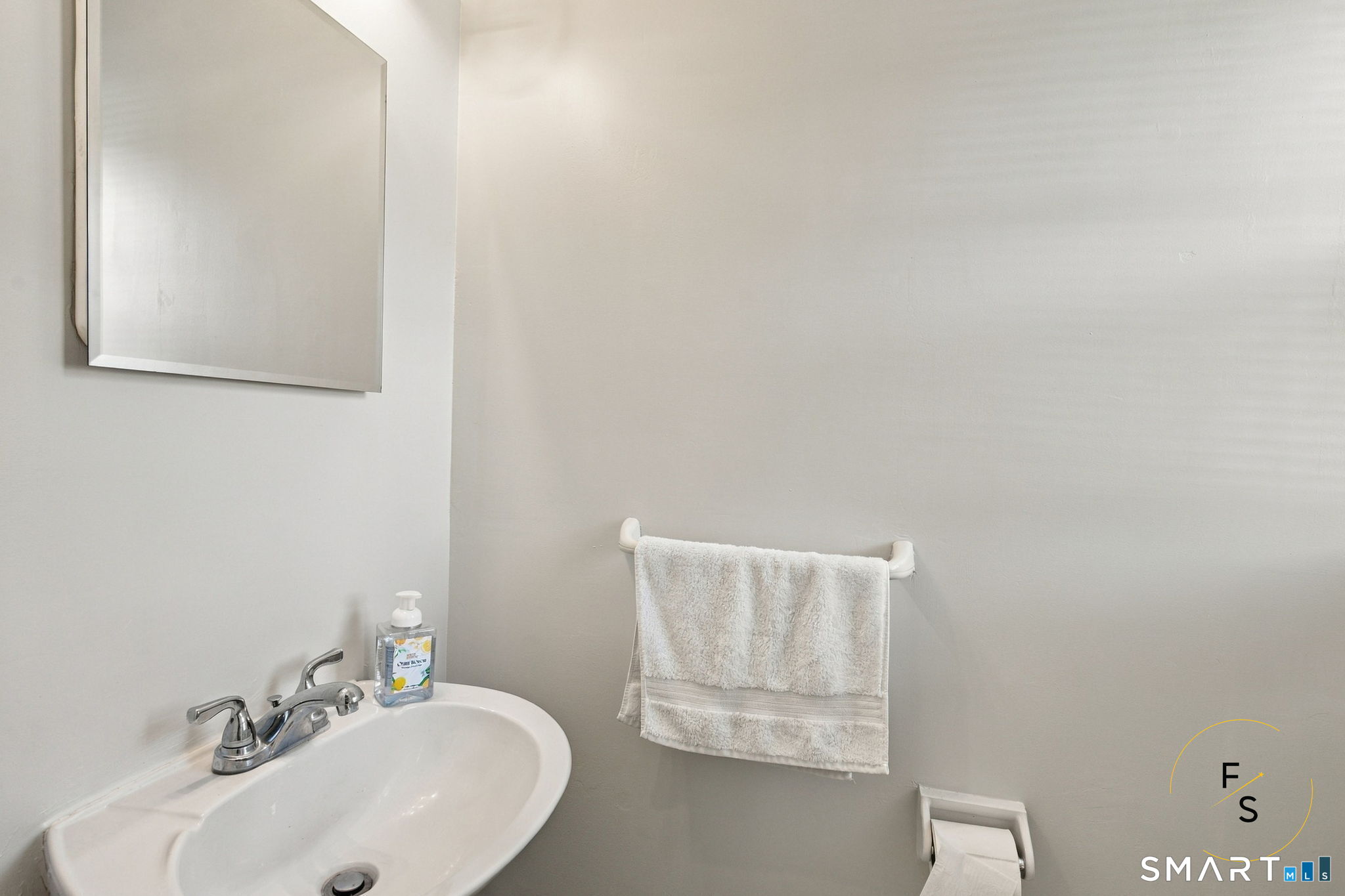 17 Pioneer Drive Property Photo 13