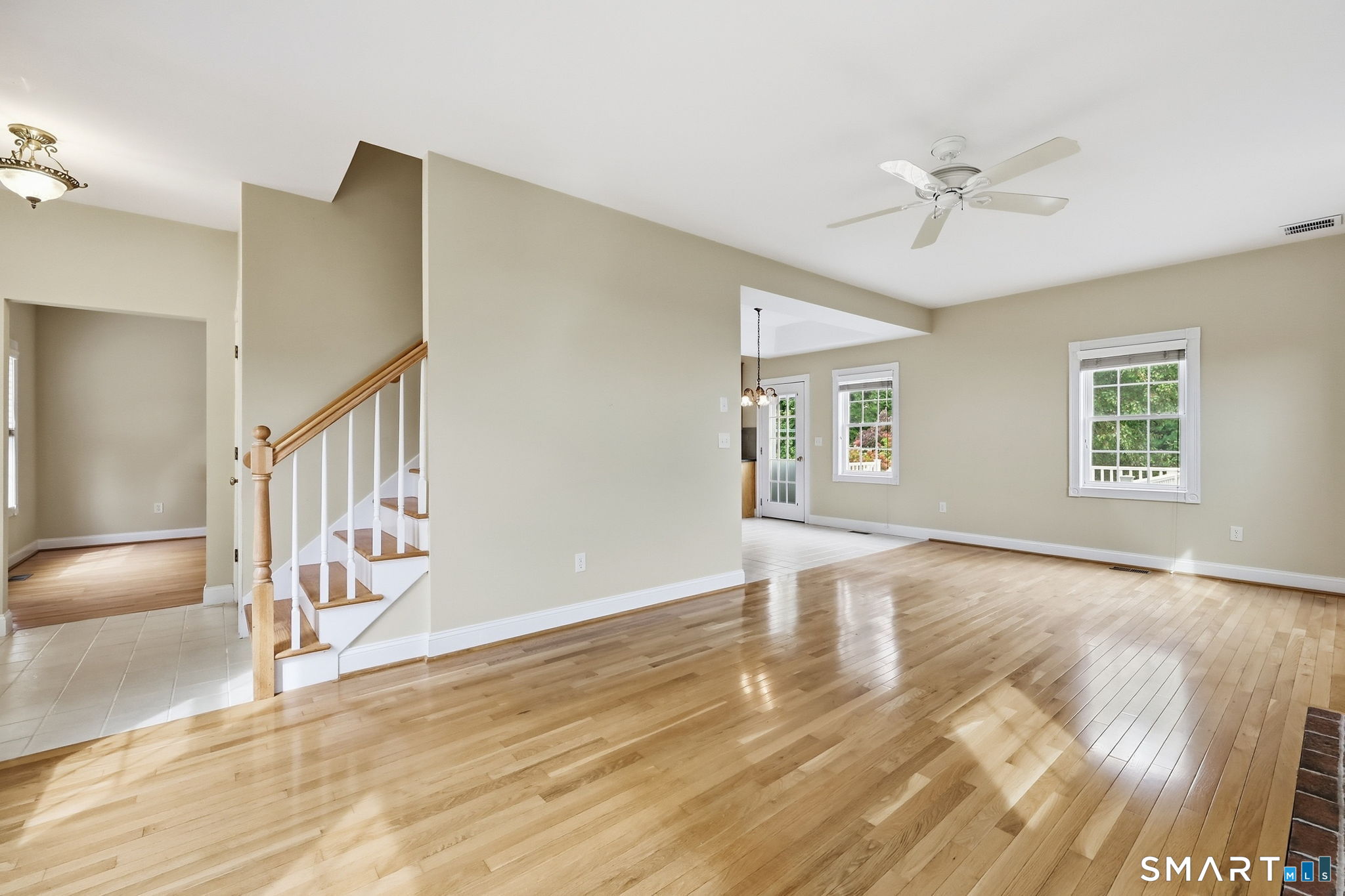 12 Tarragon Drive Property Photo 5