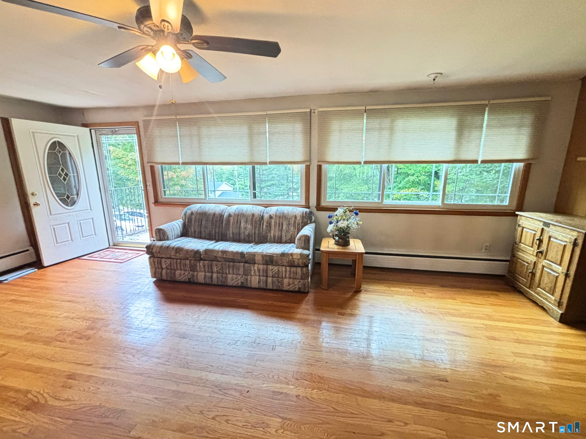 201 West Road Property Photo 5