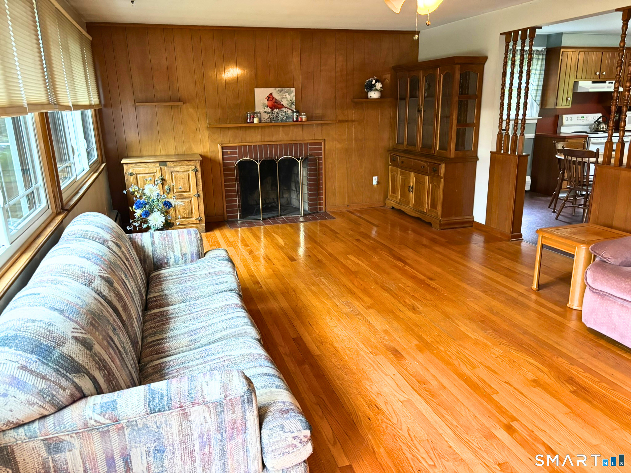 201 West Road Property Photo 6