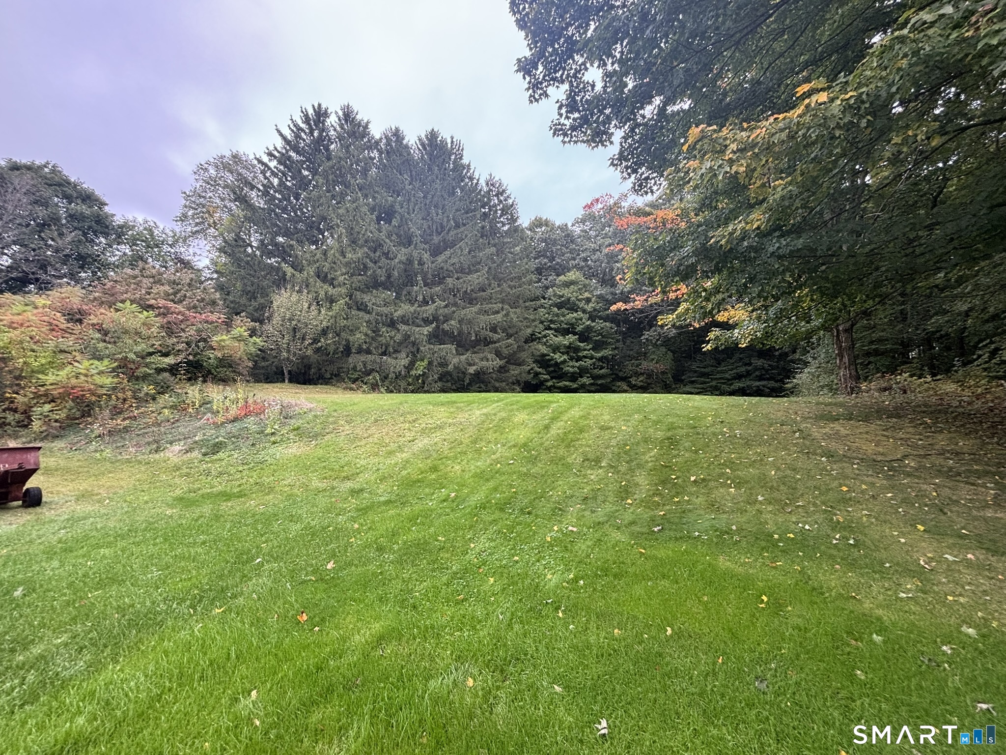 201 West Road Property Photo 40
