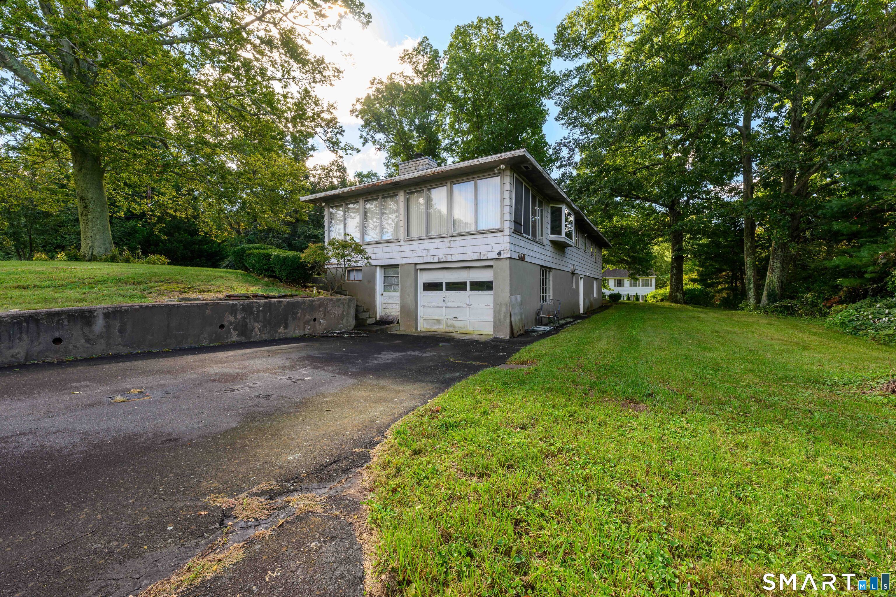 56 Sherman Terrace Property Photo 8