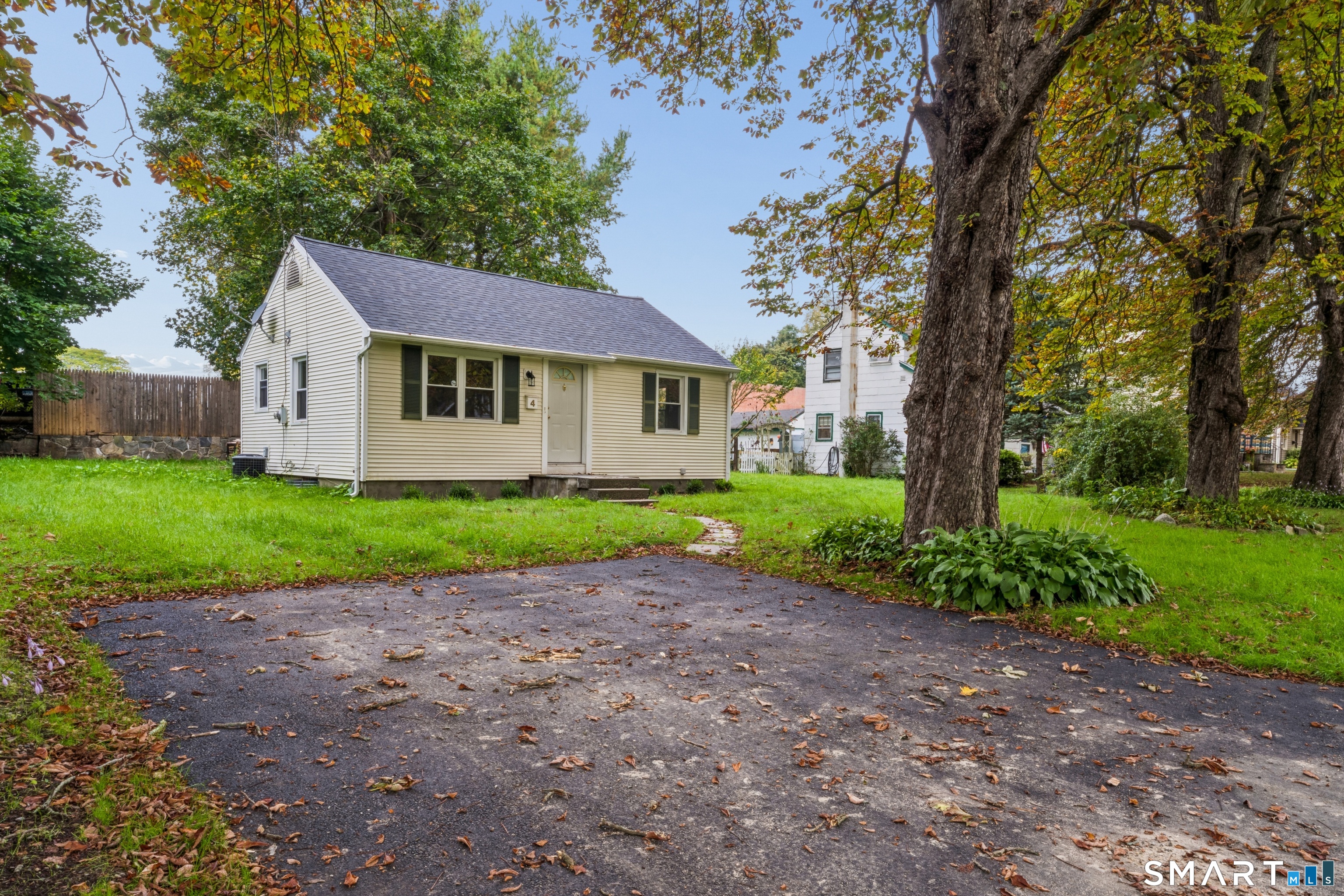 4 Elgin Avenue Property Photo 2