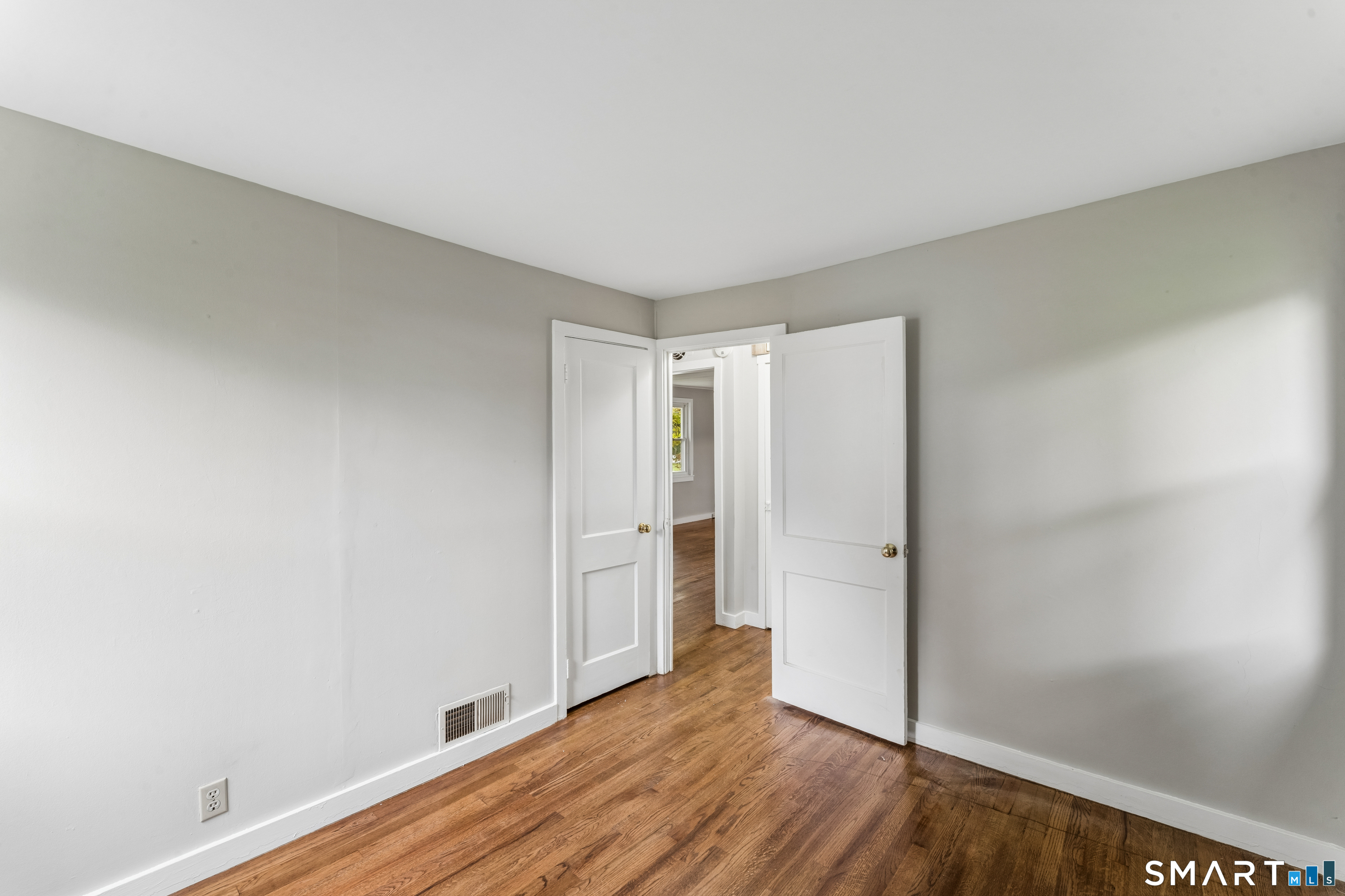 4 Elgin Avenue Property Photo 18