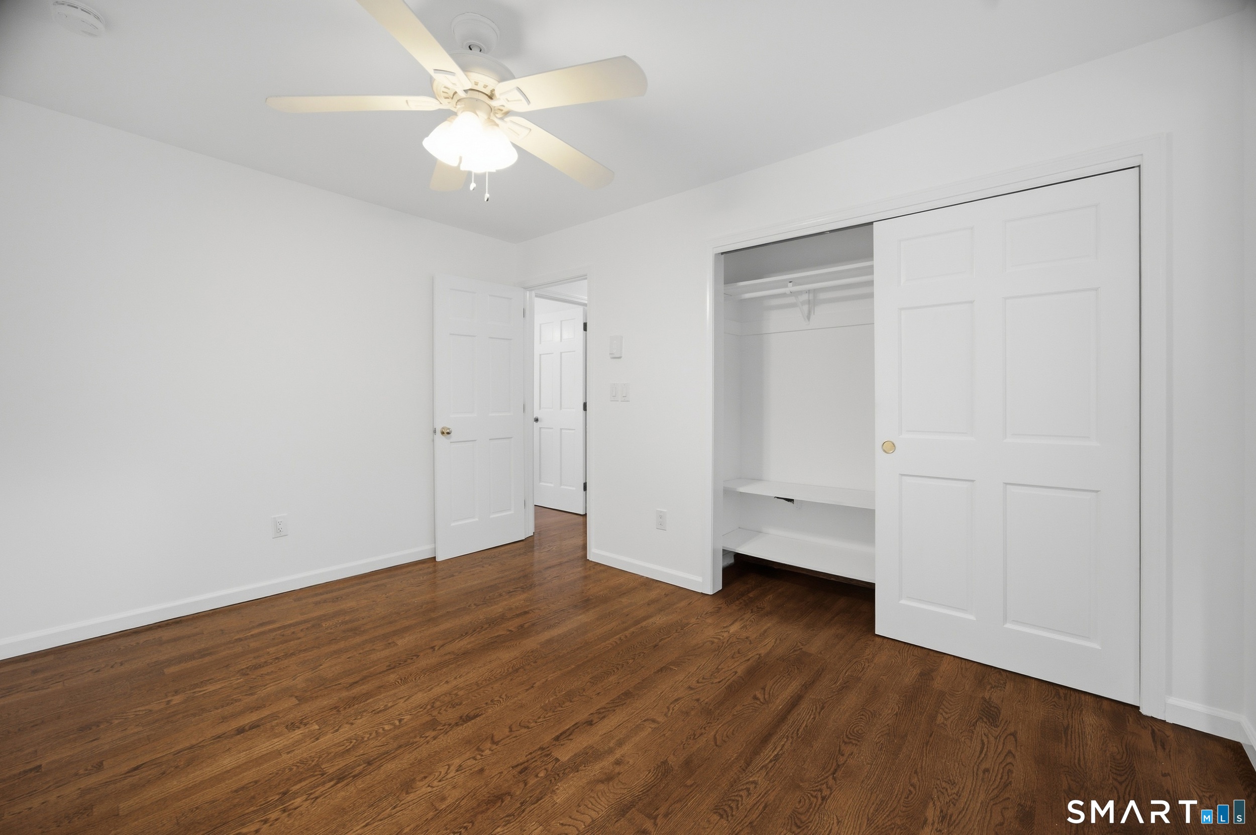 33 Colonial 4 Road Property Photo 16