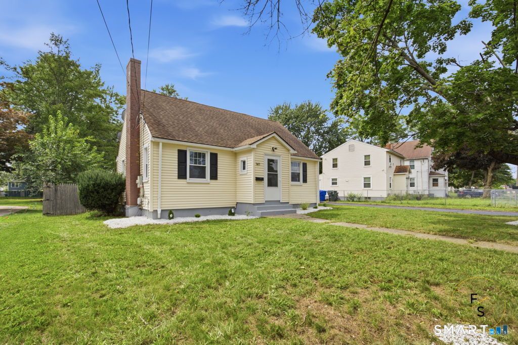 411 Tolland Street Property Photo 2