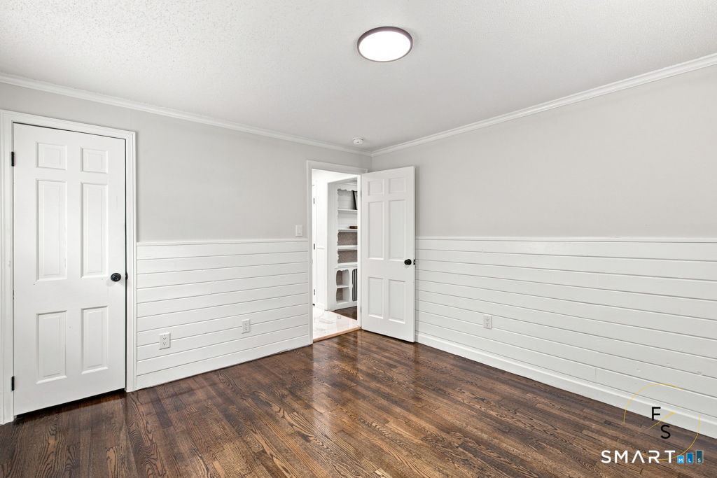 411 Tolland Street Property Photo 10