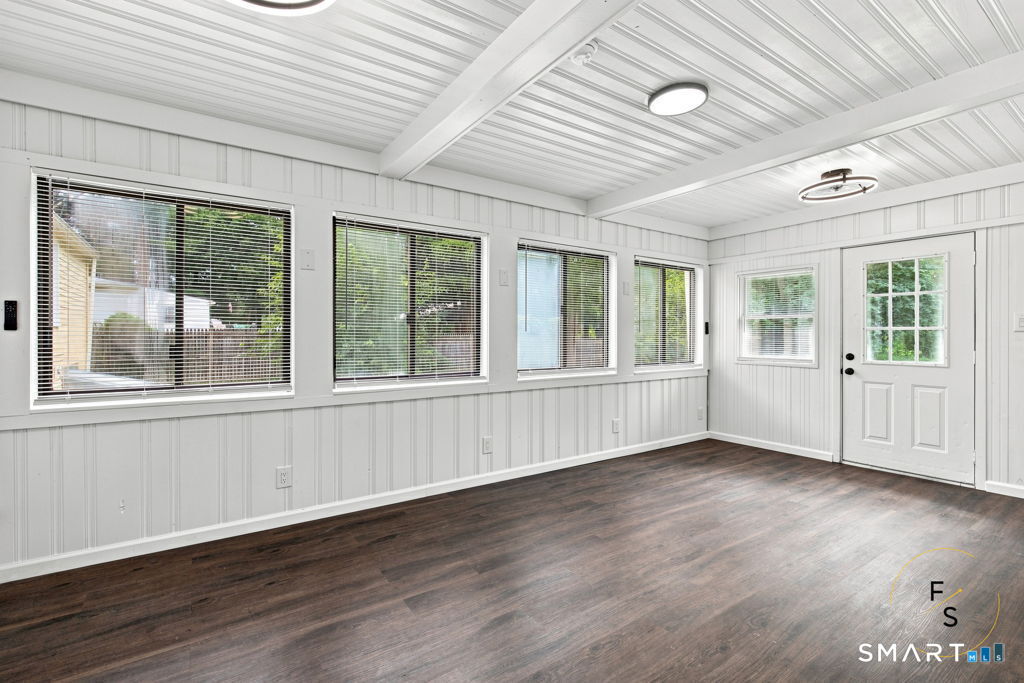 411 Tolland Street Property Photo 18