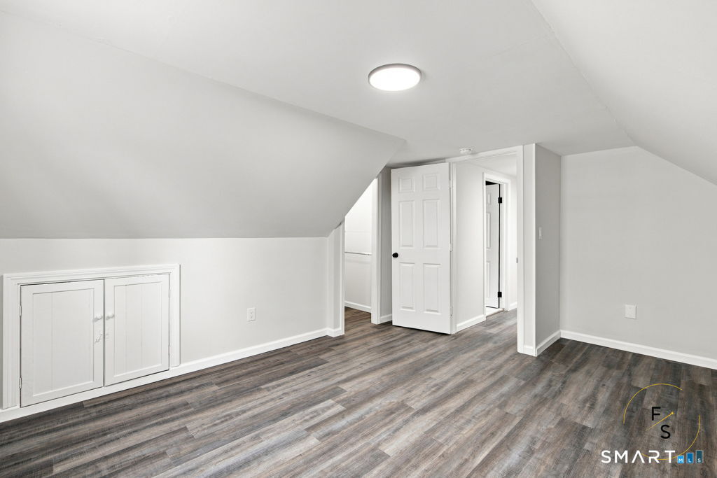 411 Tolland Street Property Photo 24