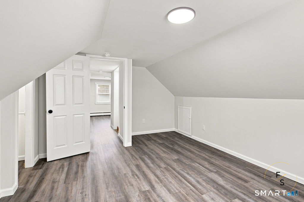 411 Tolland Street Property Photo 25