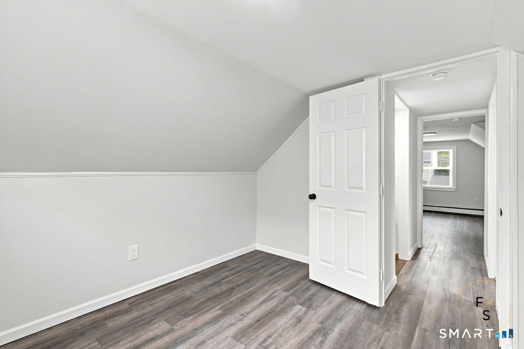 411 Tolland Street Property Photo 28