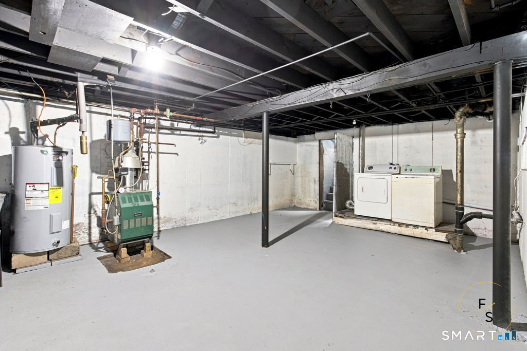 411 Tolland Street Property Photo 30