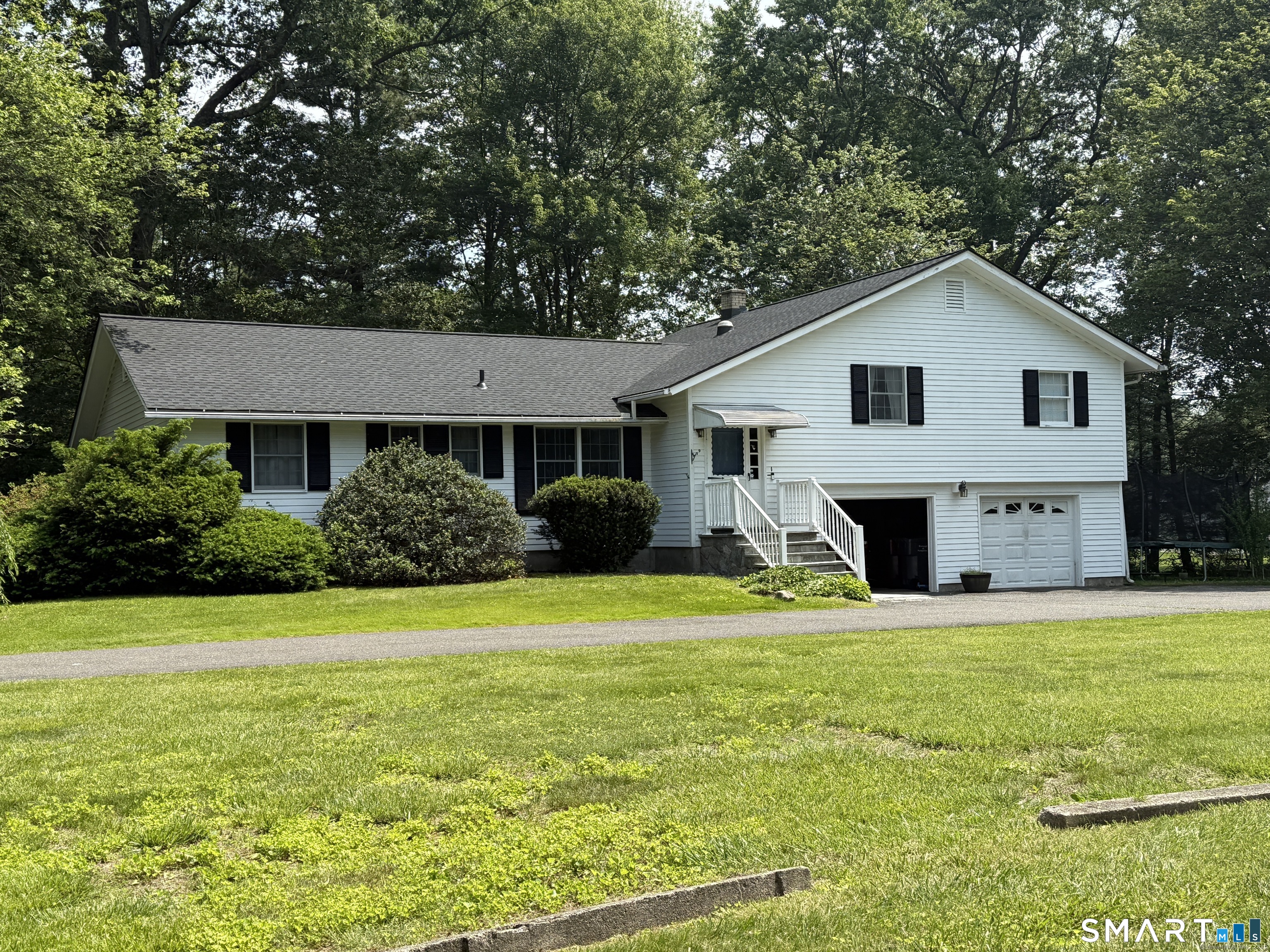 56 Wedgewood Drive Property Photo 1