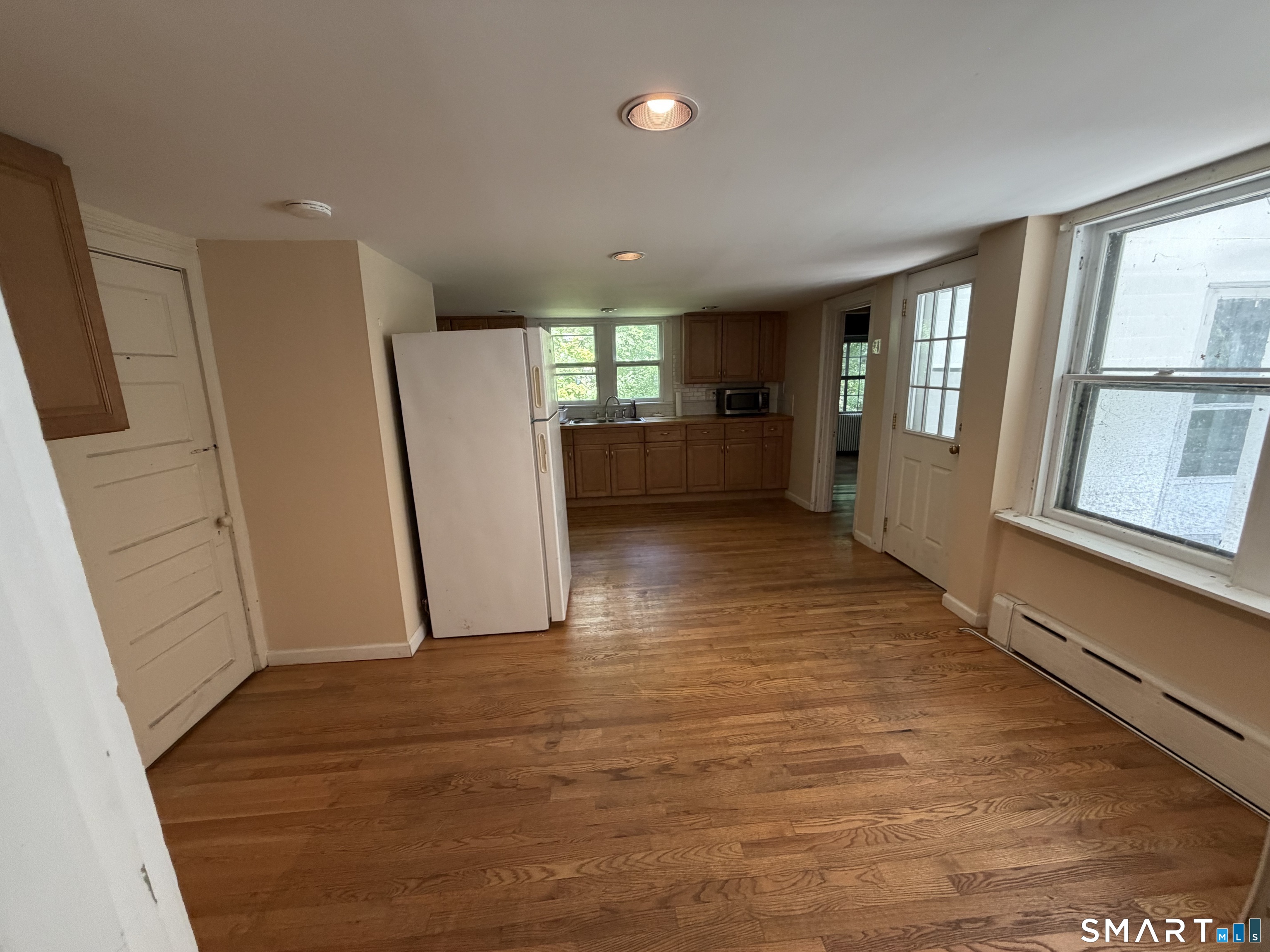 684 Field Street Property Photo 10