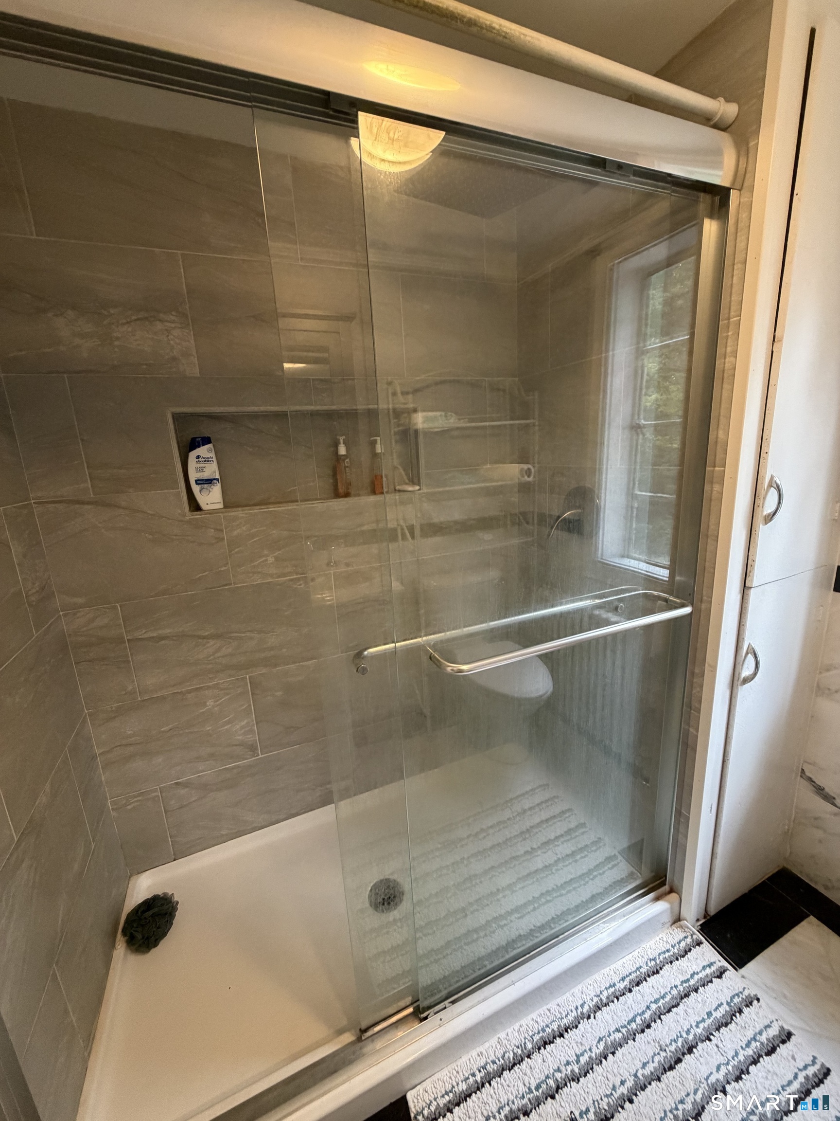 684 Field Street Property Photo 23
