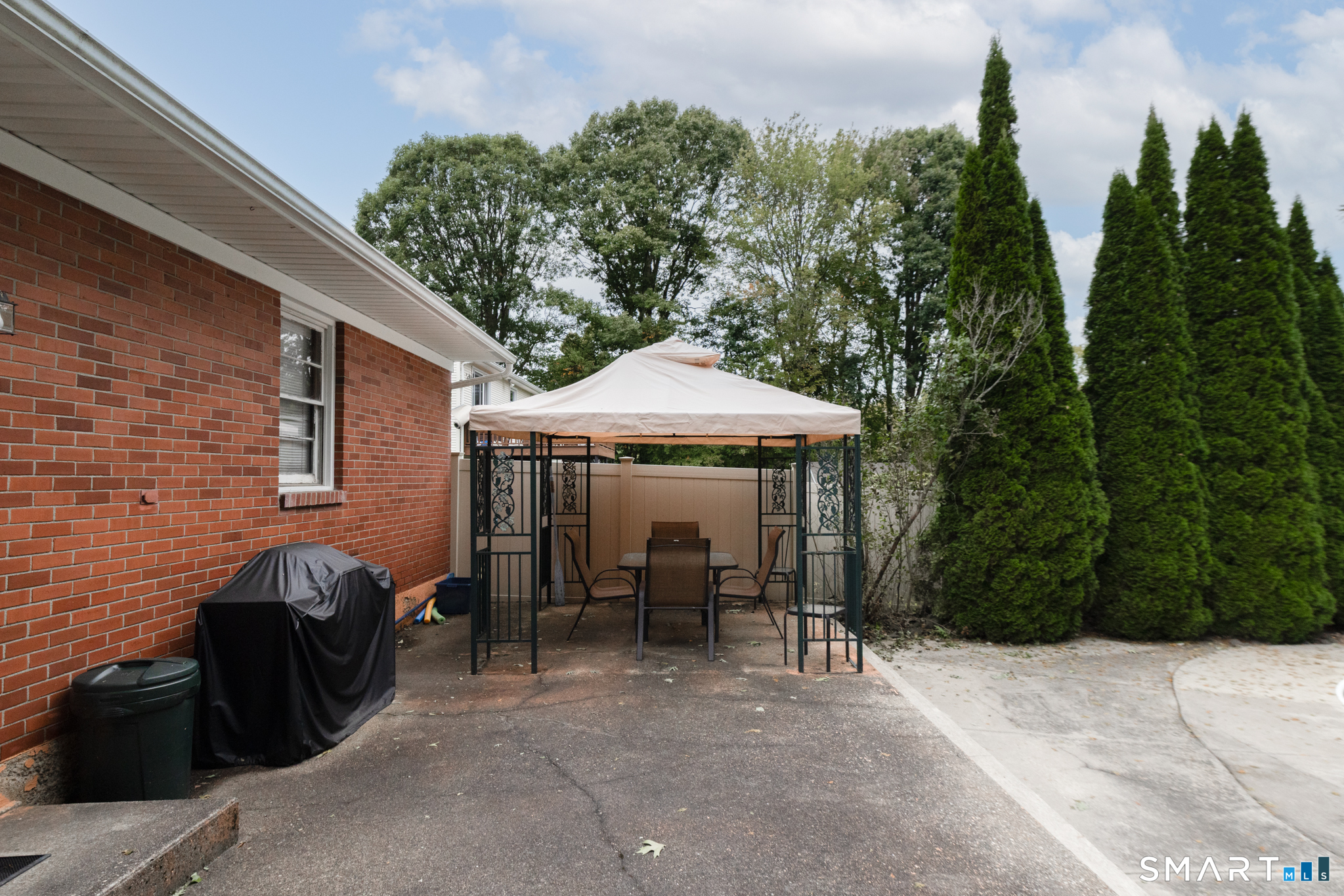 22 Woodlawn Drive Property Photo 29