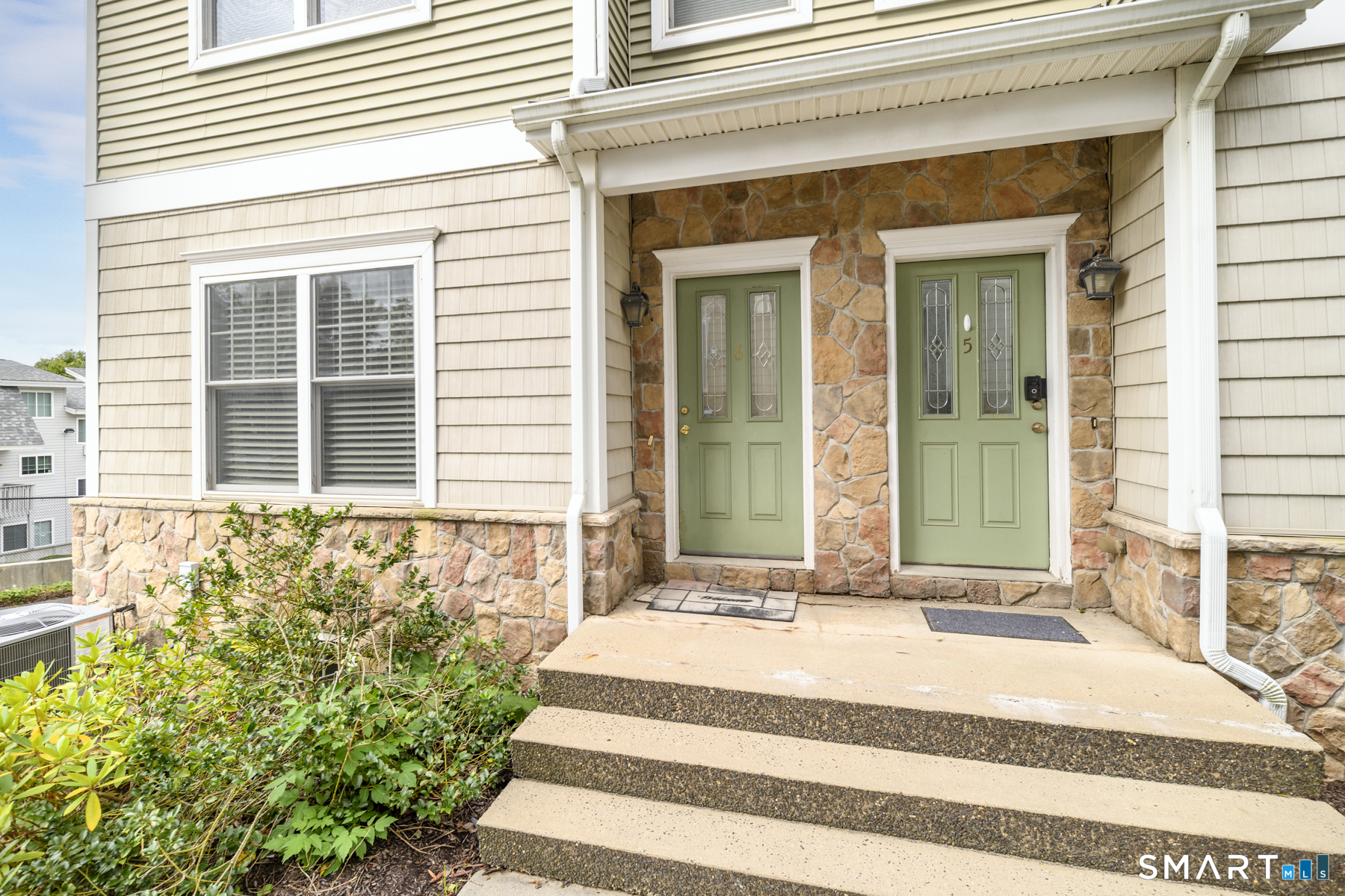 109 Park 6 Avenue Property Photo 3