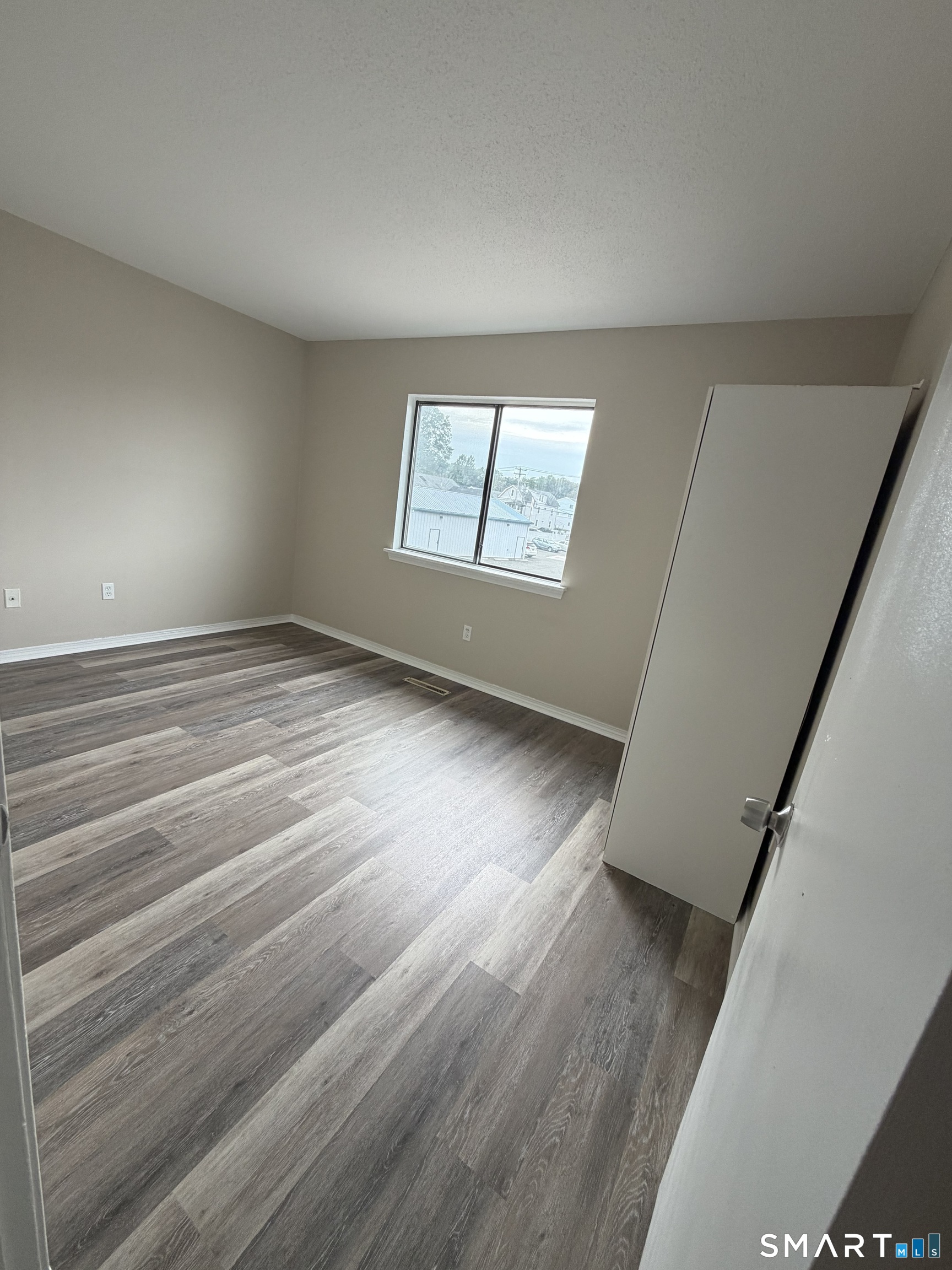 790 First 18 Avenue Property Photo 10