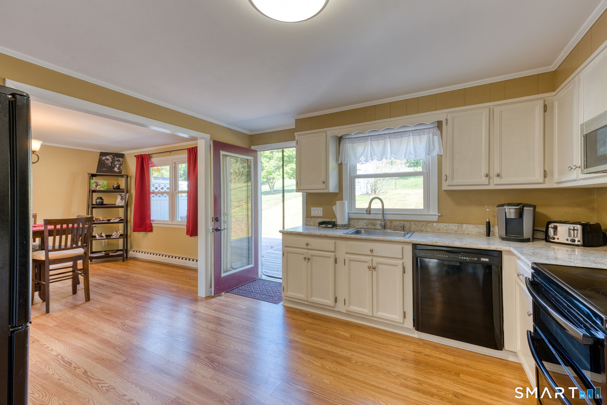 106 Shenipsit Street Property Photo 12