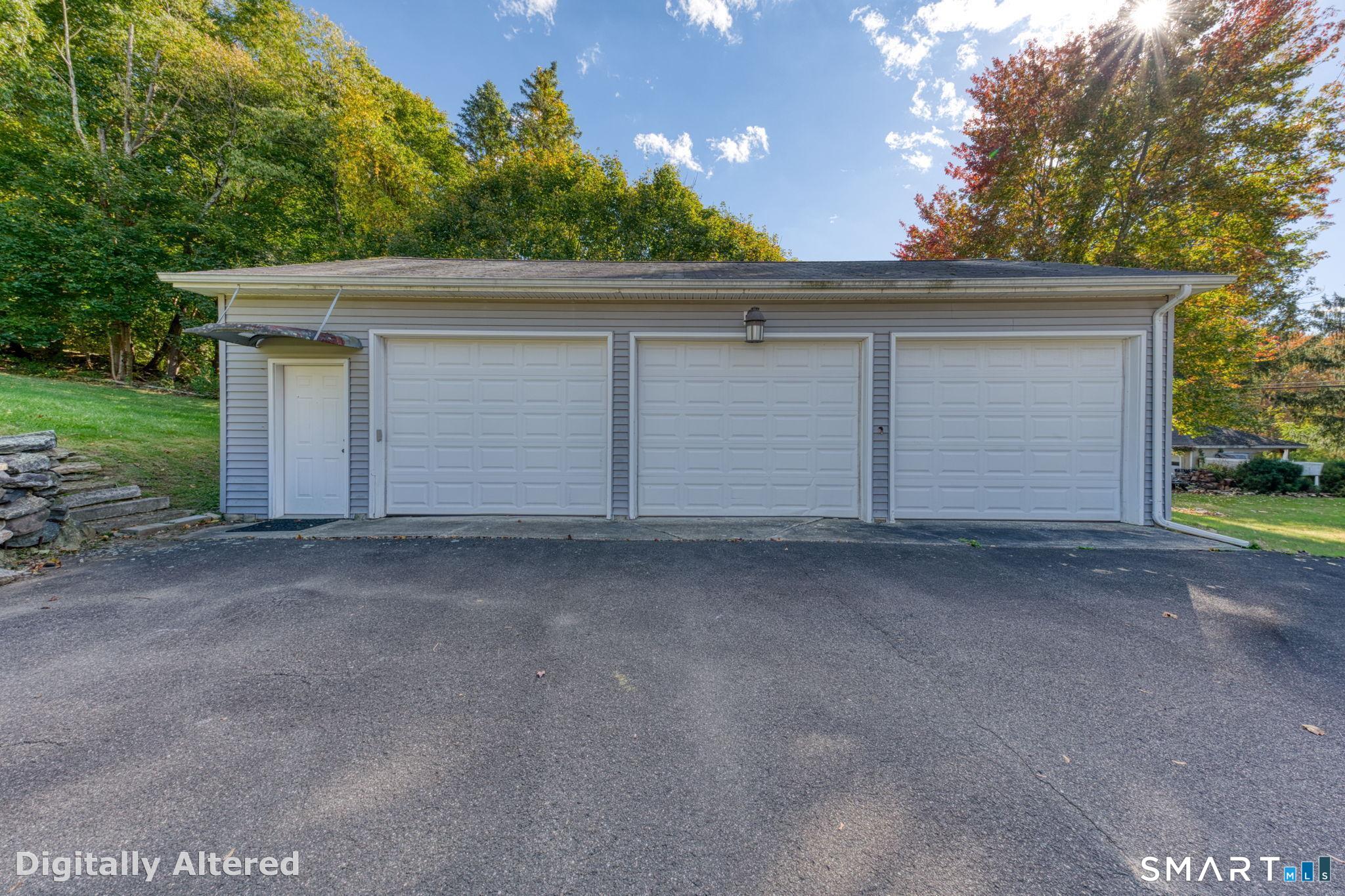106 Shenipsit Street Property Photo 38