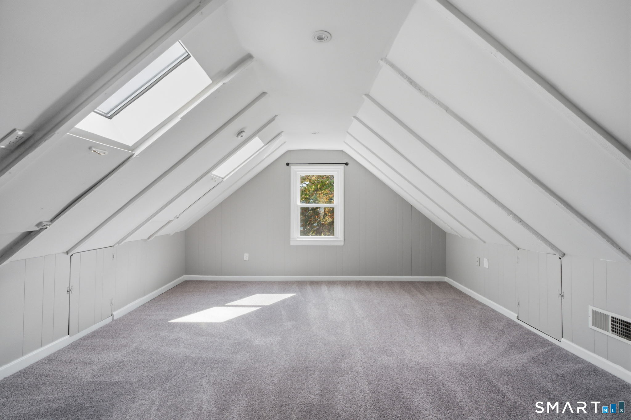 35 New East Street Property Photo 24