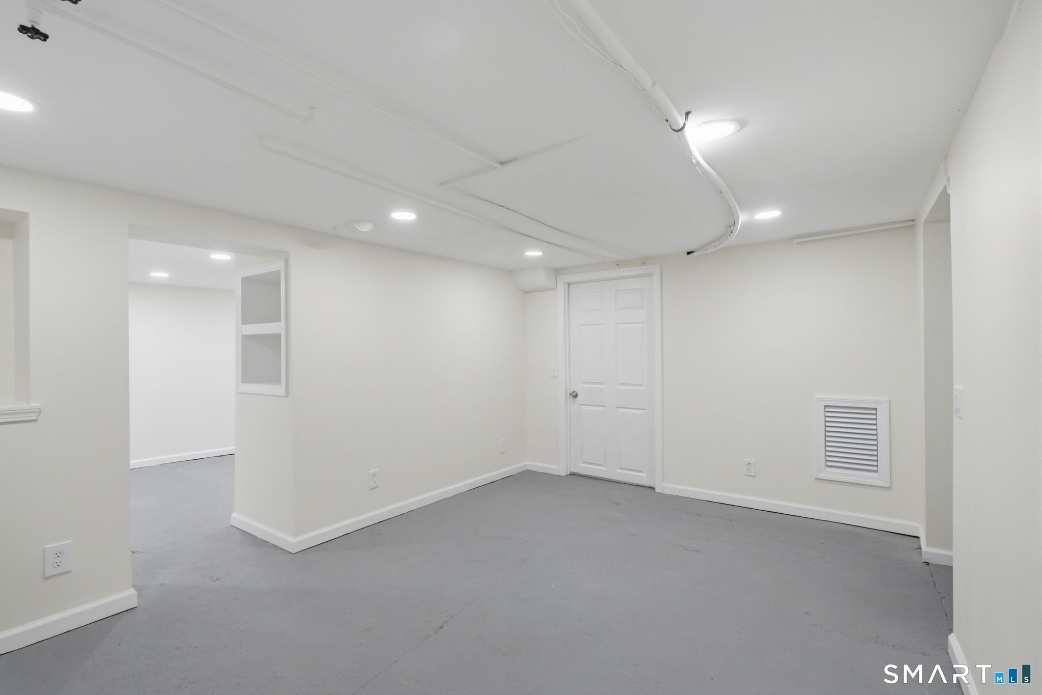 35 New East Street Property Photo 28