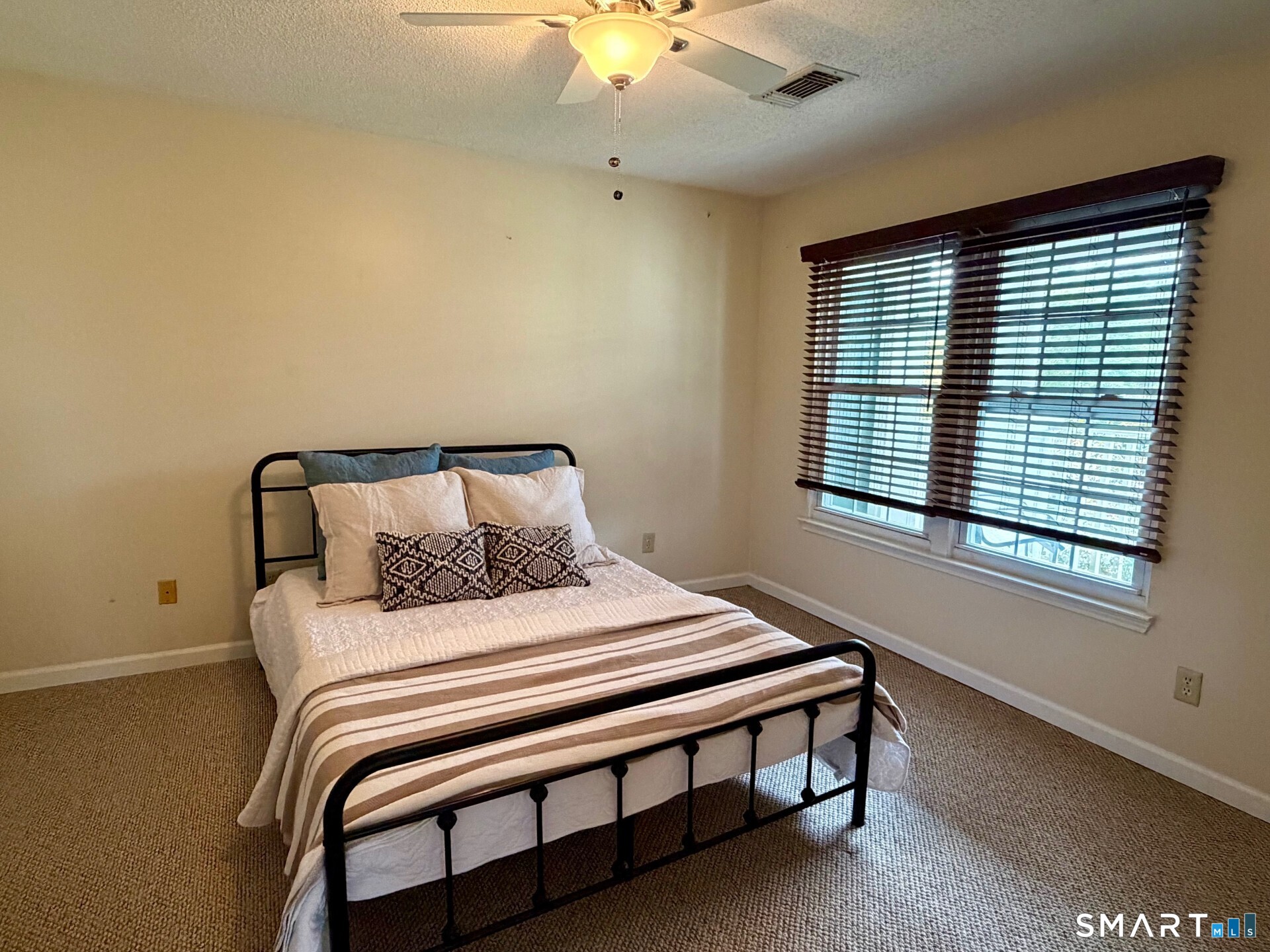 132 North 64 Street Property Photo 16