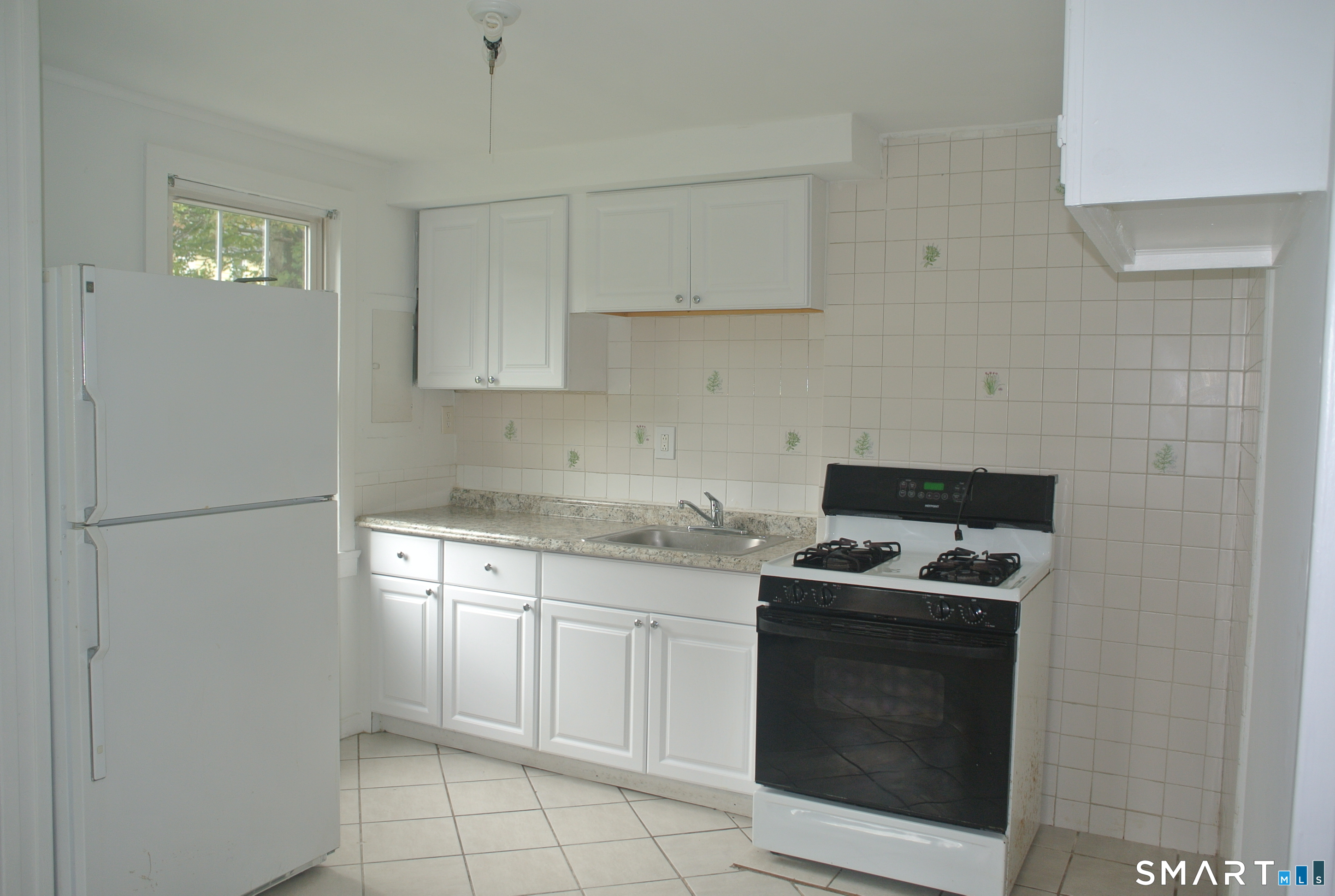 28 Garden 28 Drive Property Photo 4