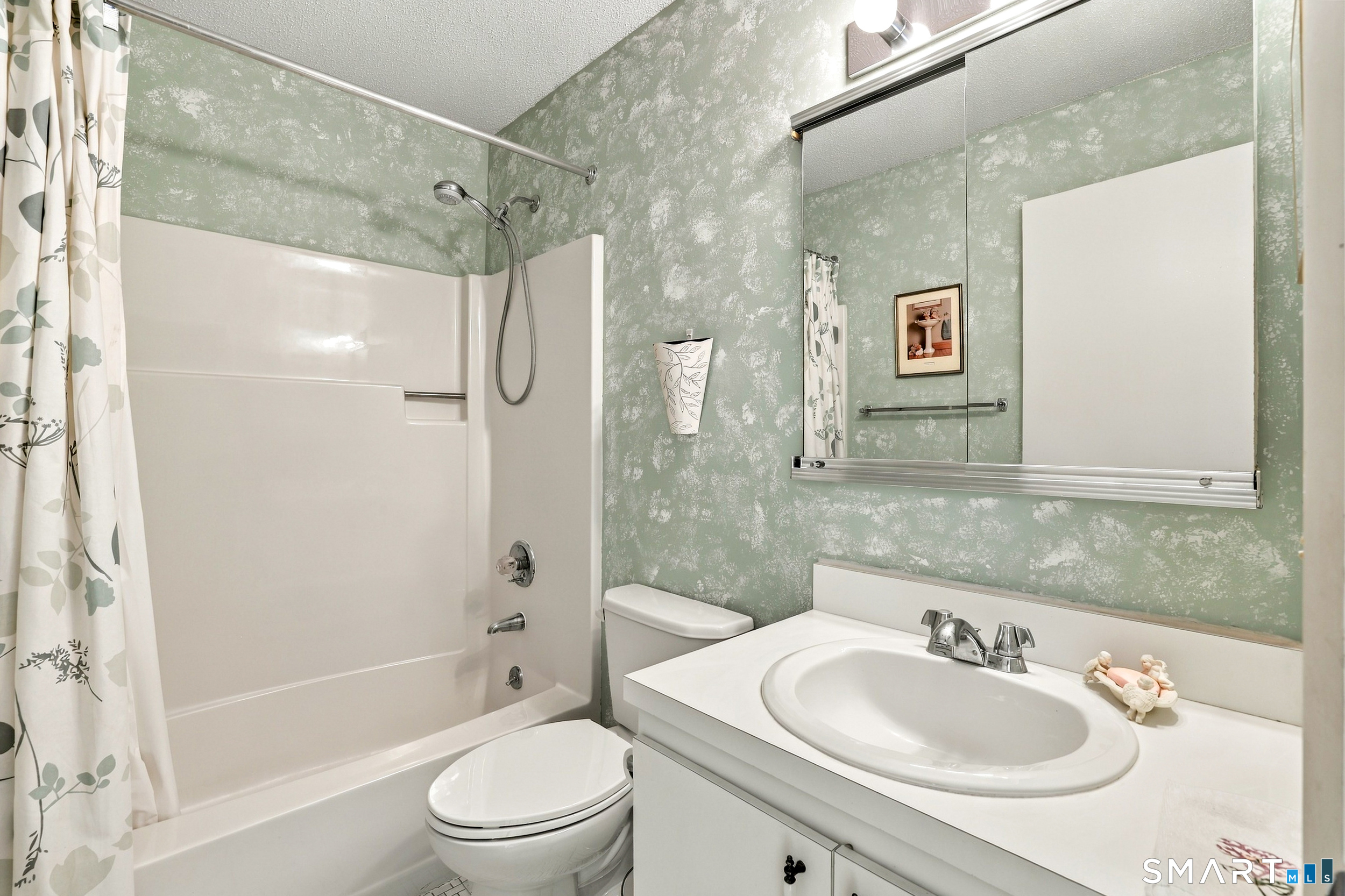 126 Hopmeadow 8e Street Property Photo 22