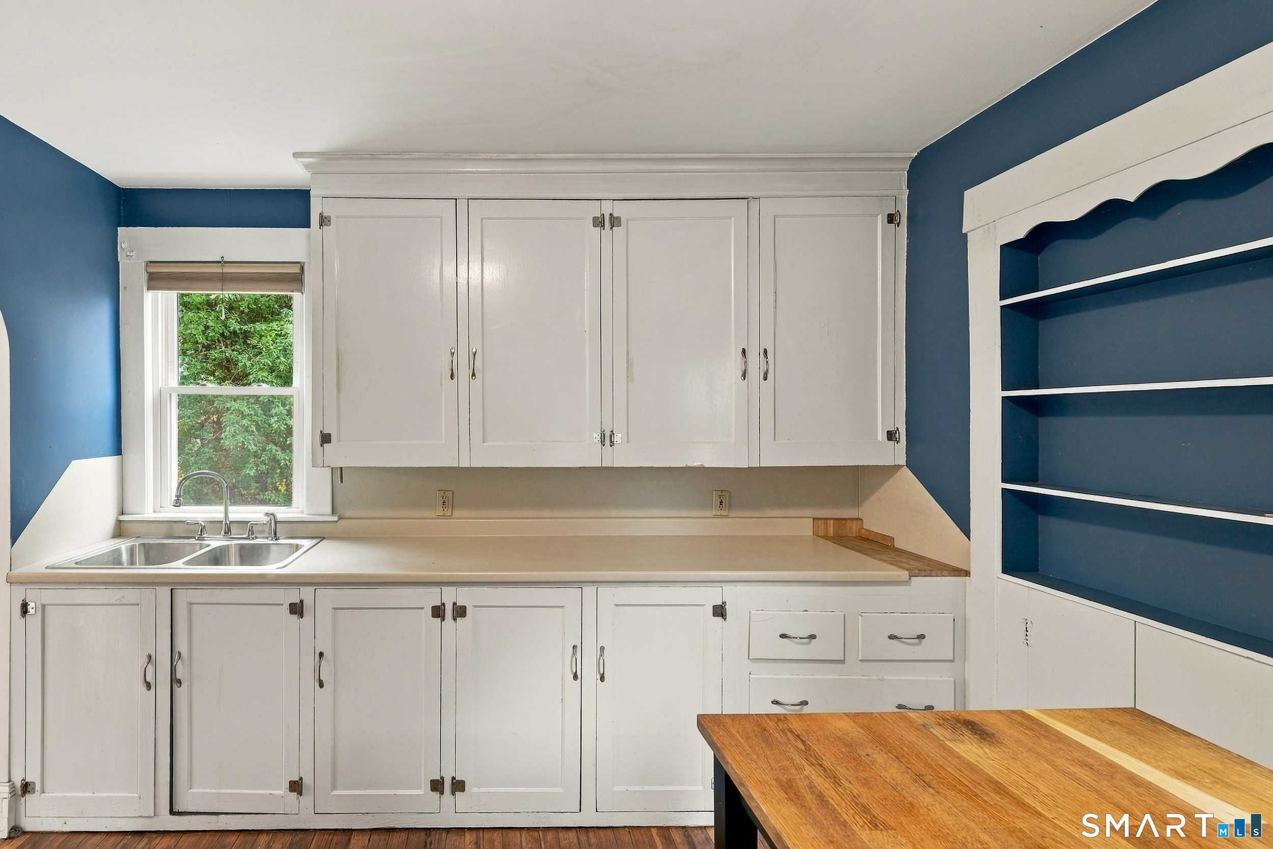6 Johnson Street Property Photo 12