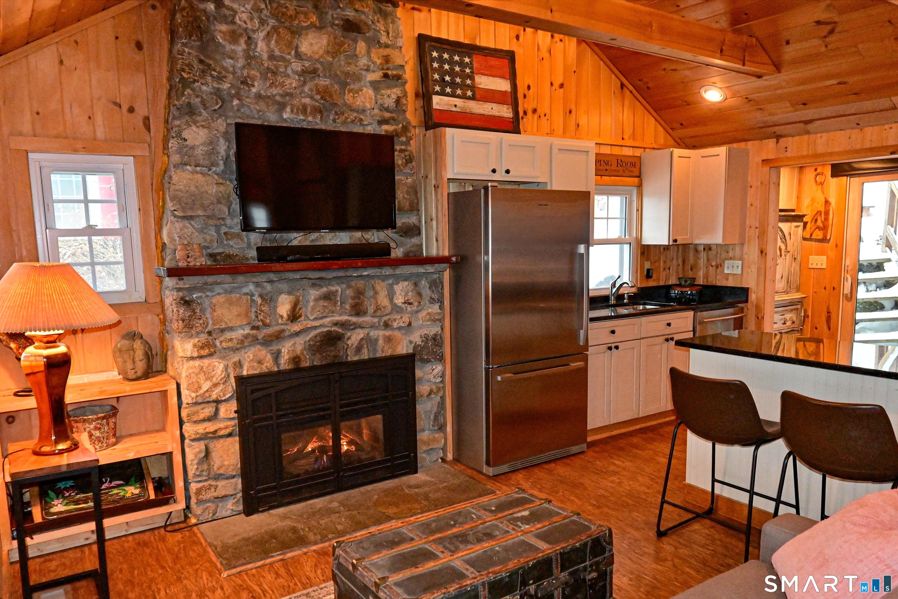 2 Glenway Property Photo 2