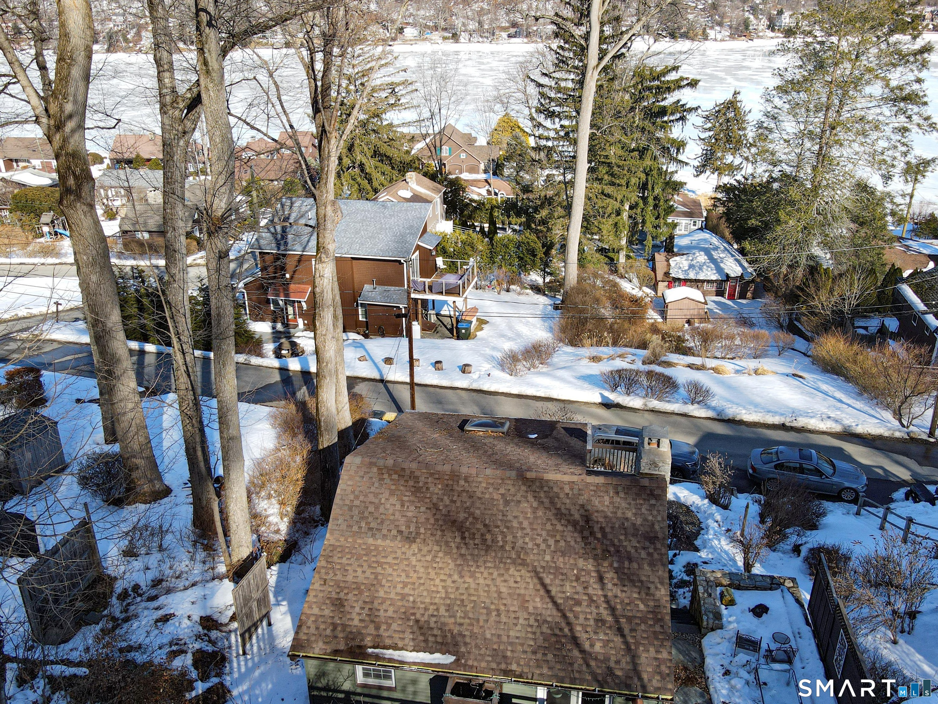 2 Glenway Property Photo 5