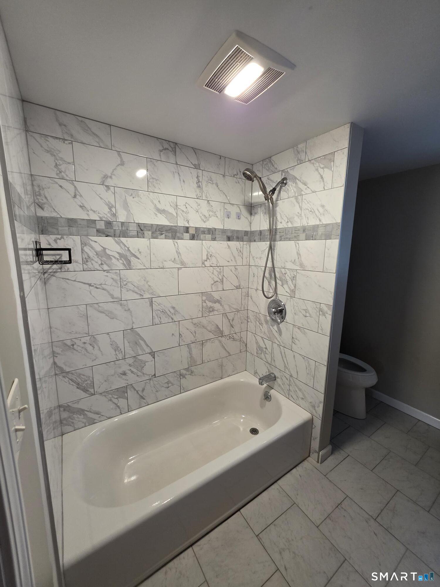 138 Divinity Street Property Photo 9