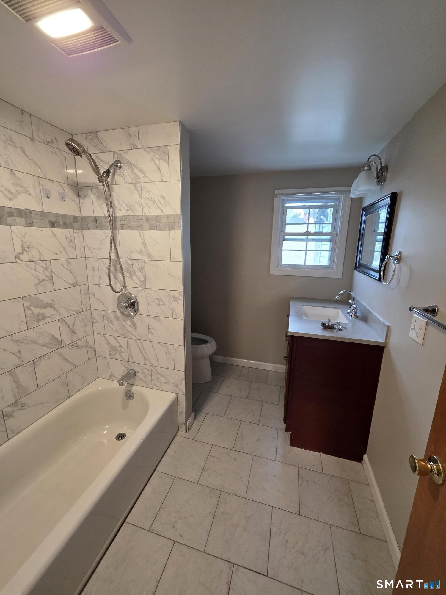 138 Divinity Street Property Photo 10