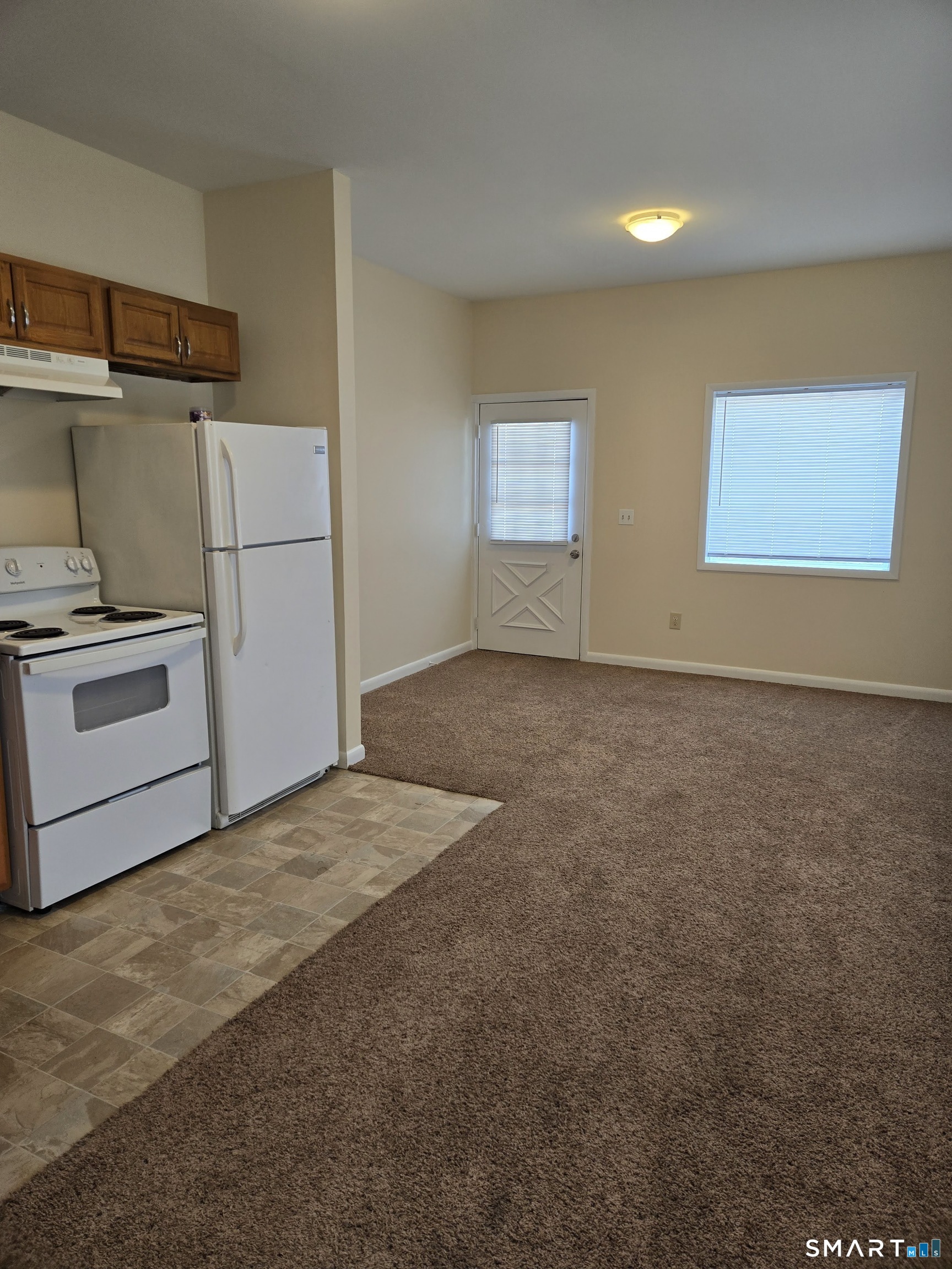 64 Lake 2 Avenue Property Photo 3