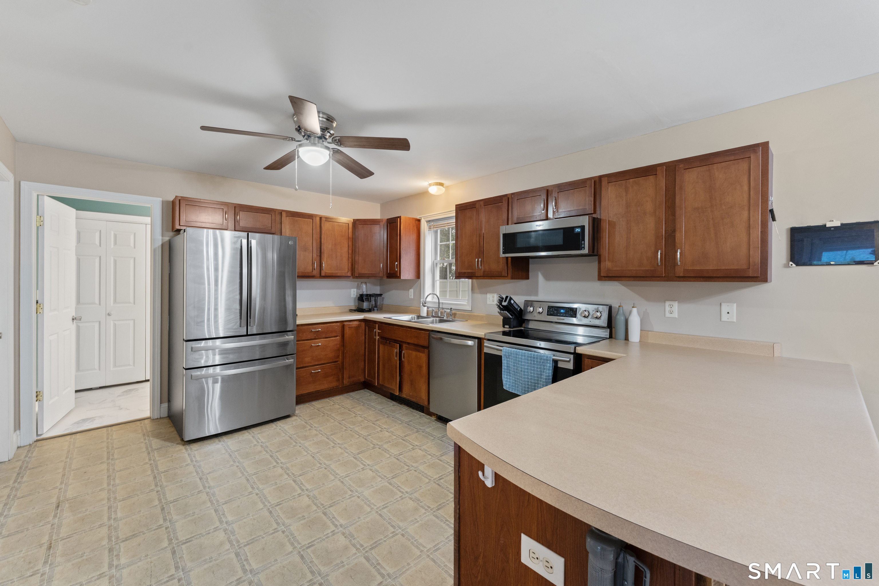 268 Mechanic Street Property Photo 9