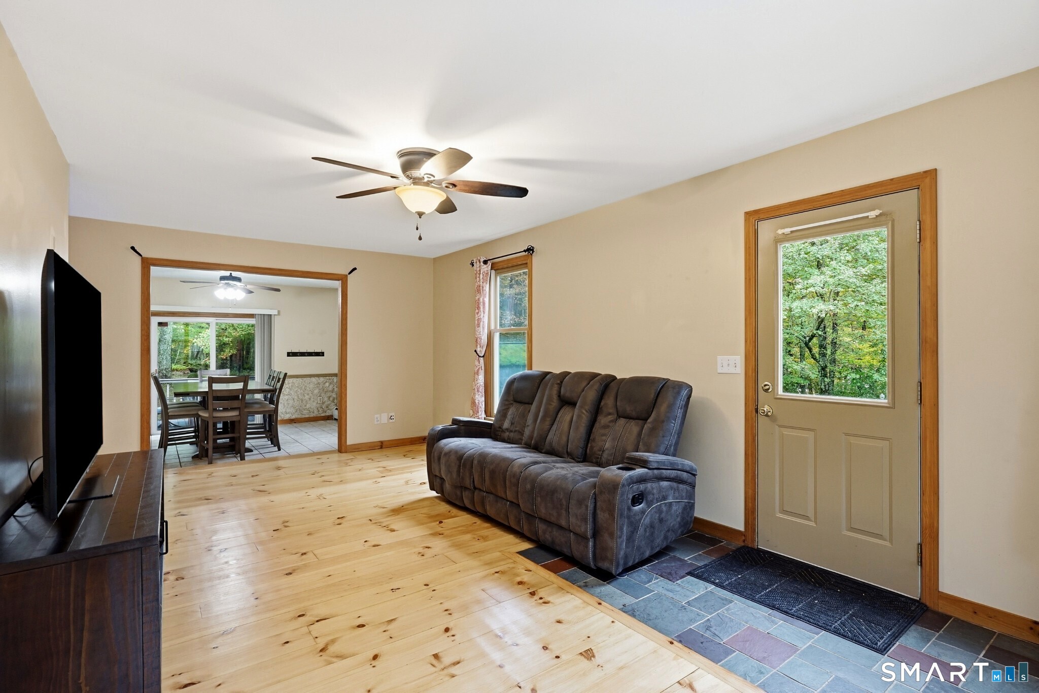 19 Steven Street Property Photo 2