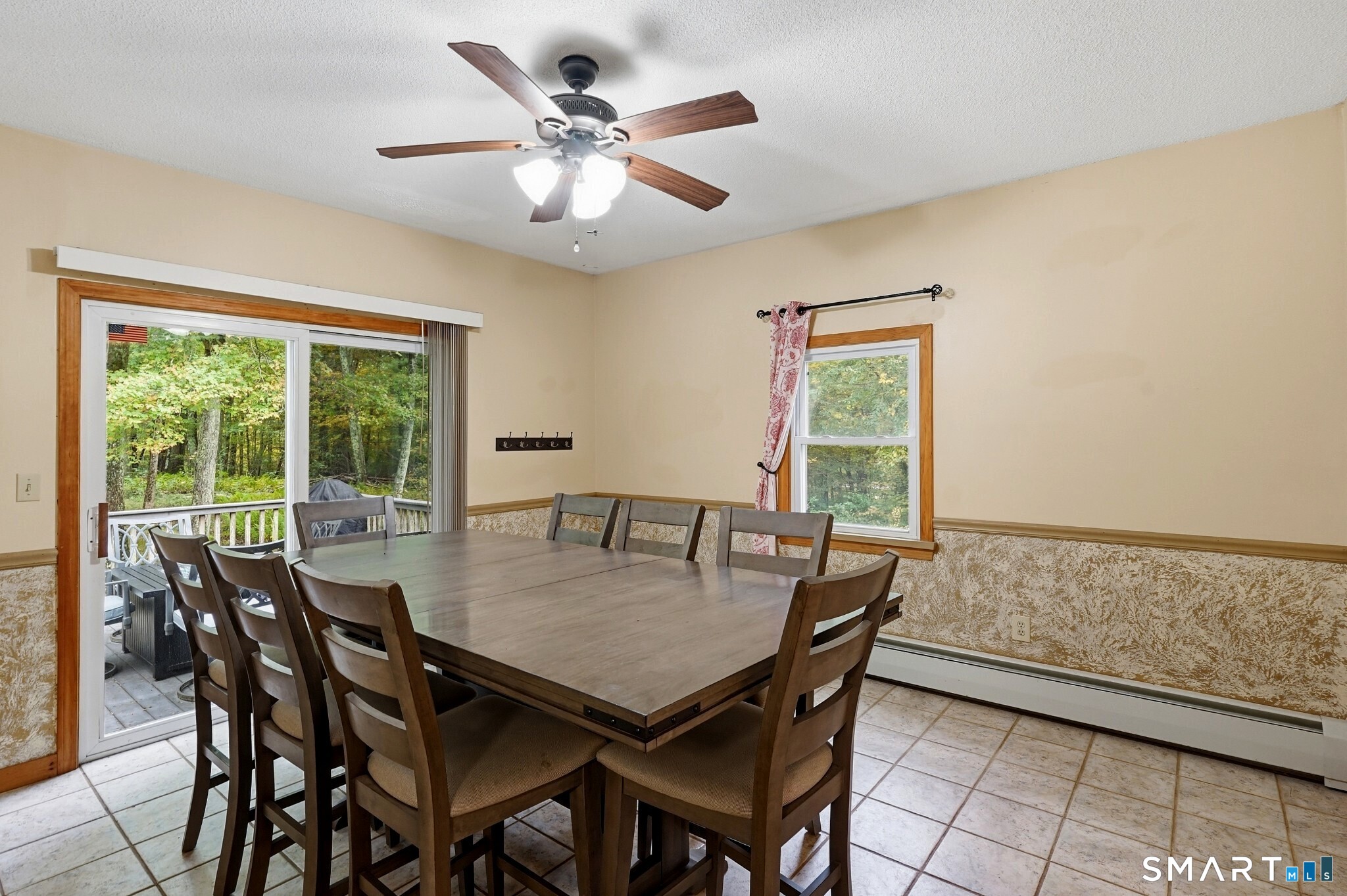 19 Steven Street Property Photo 4