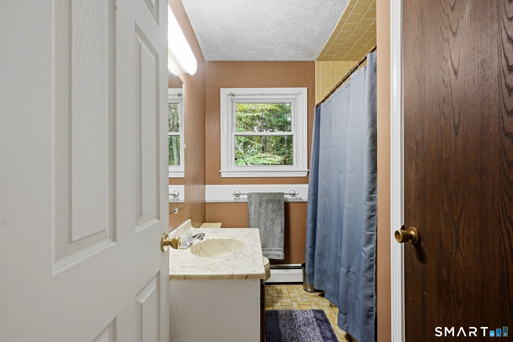 19 Steven Street Property Photo 8