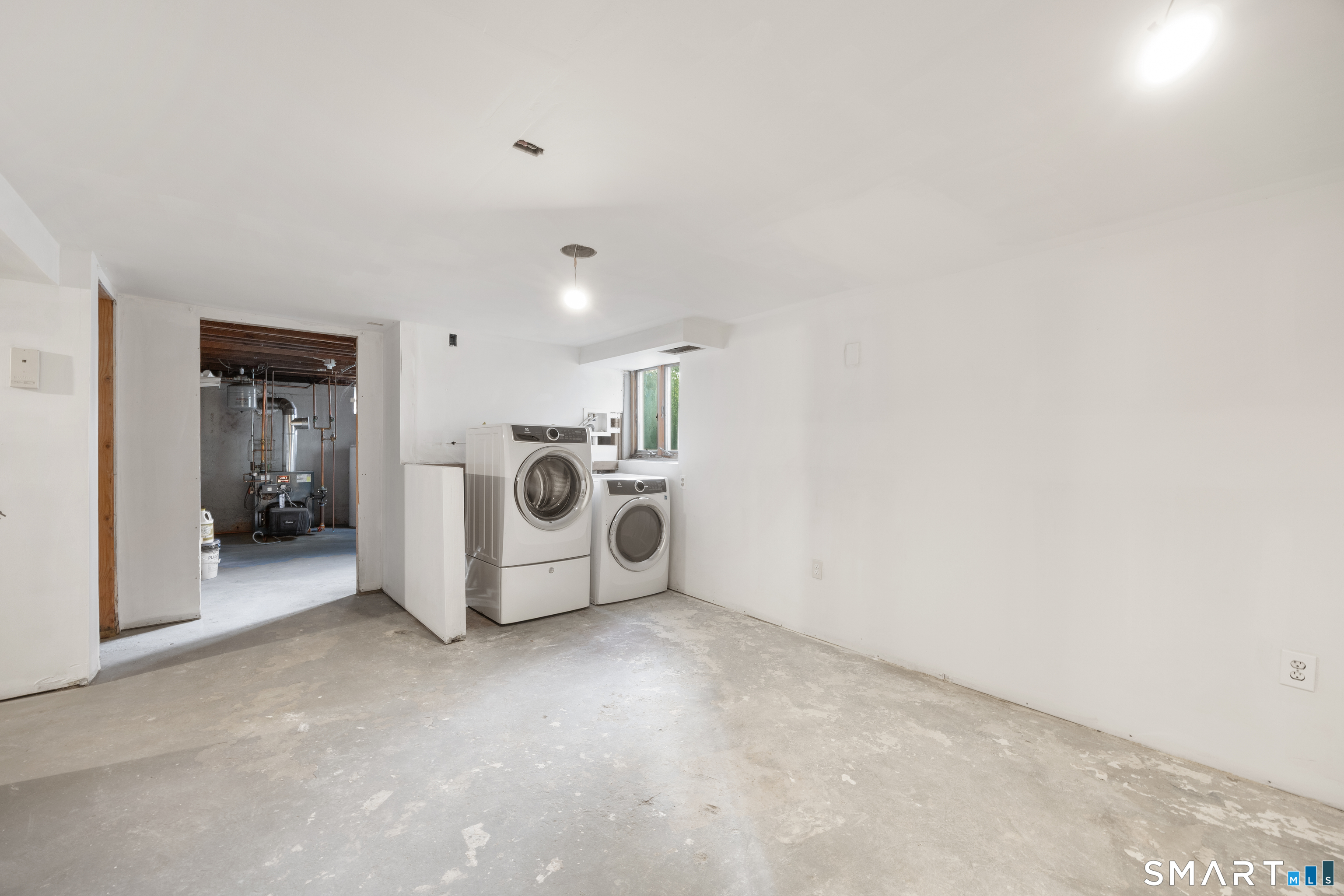 174 French Street Property Photo 16