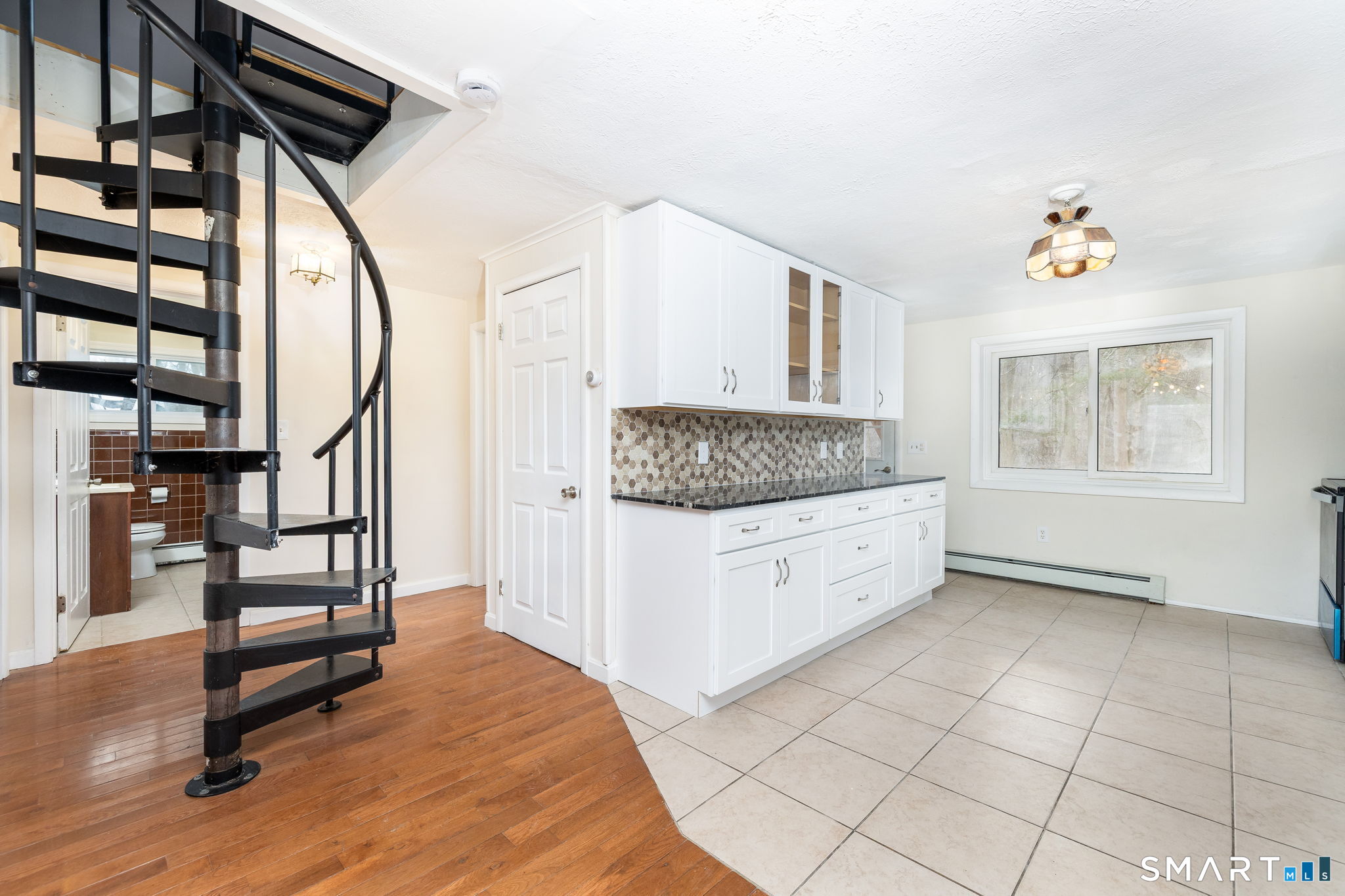 461 Pond Road Property Photo 10