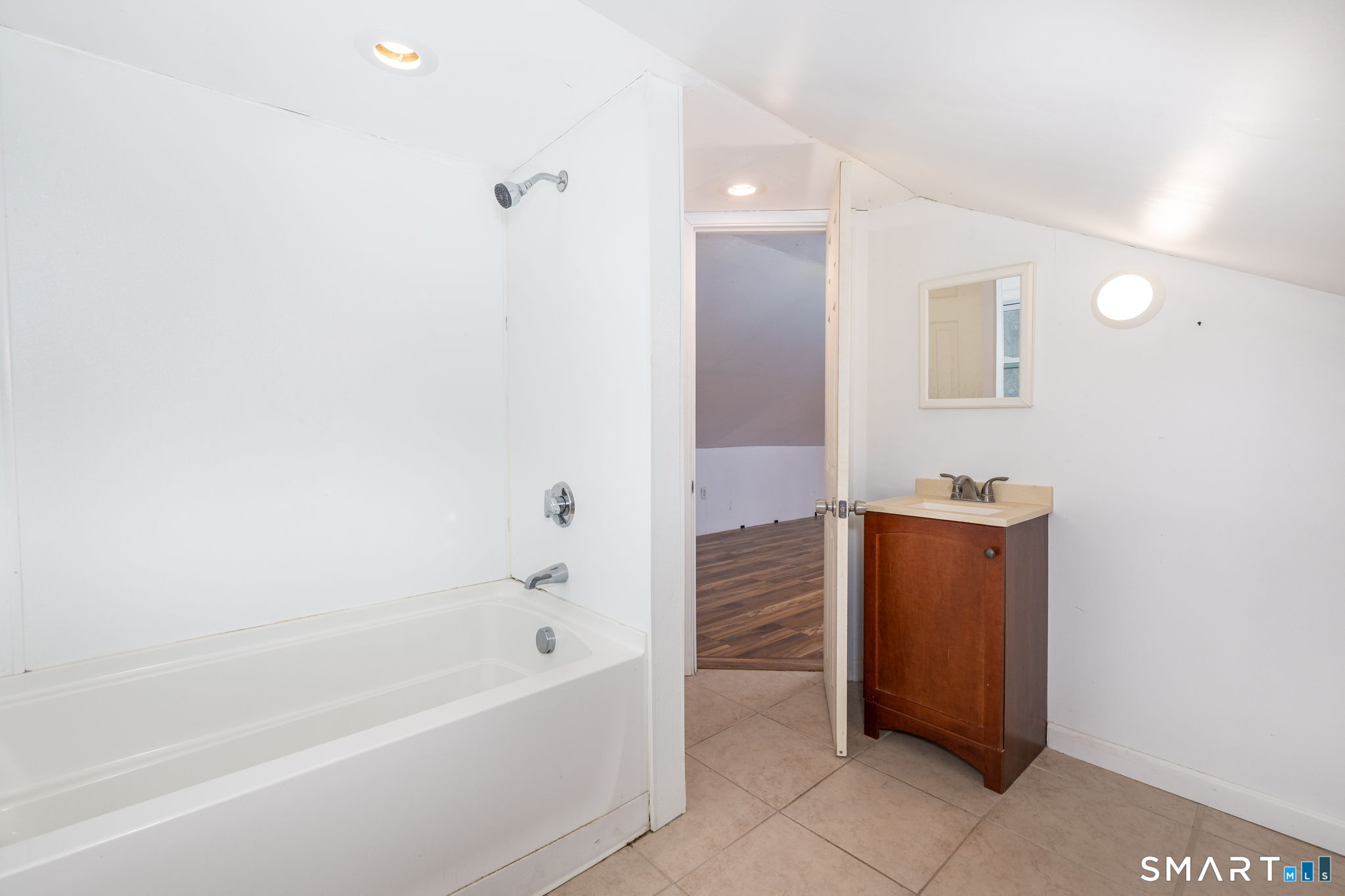 461 Pond Road Property Photo 17