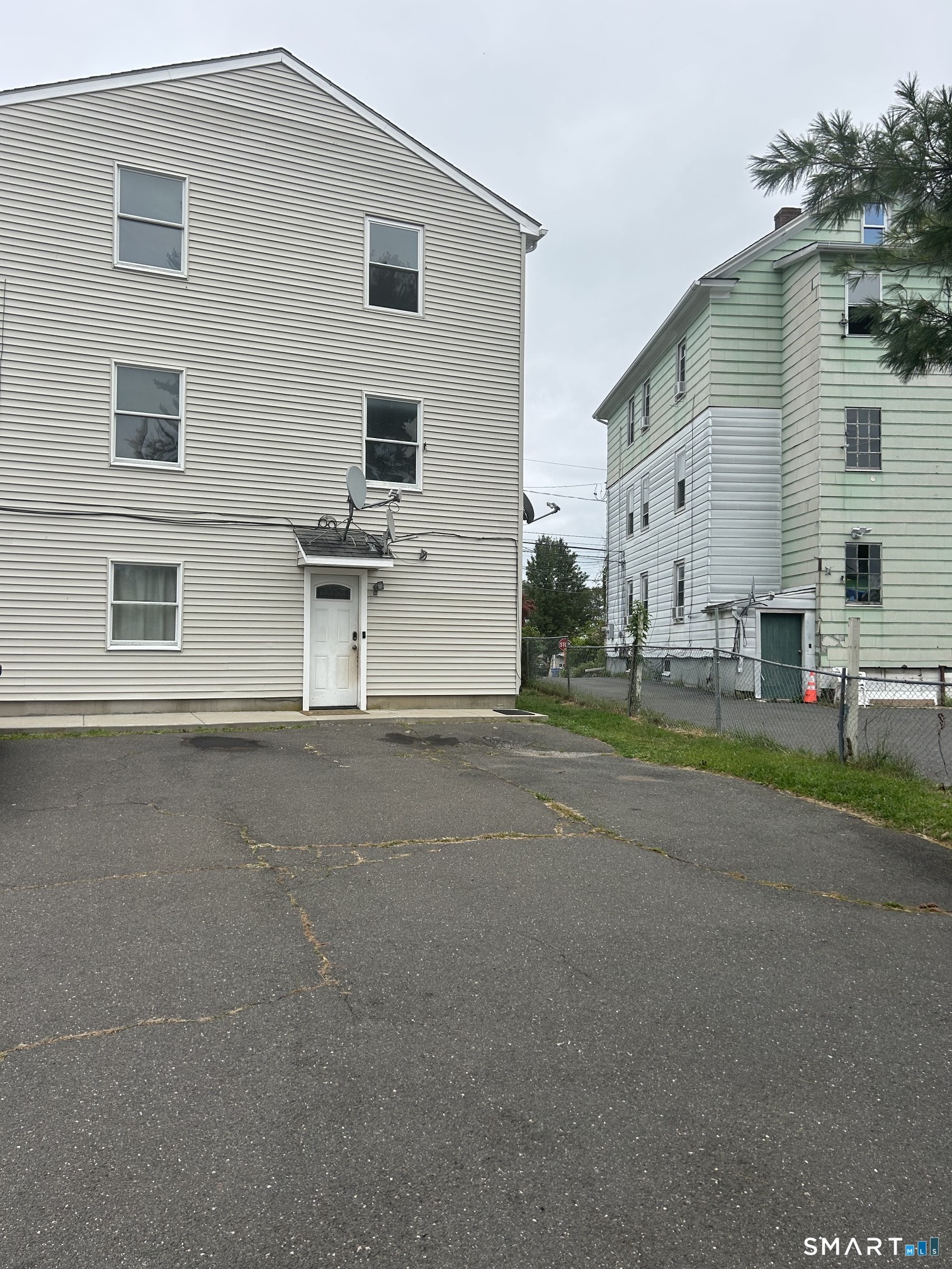 204 Booth Street Property Photo 12