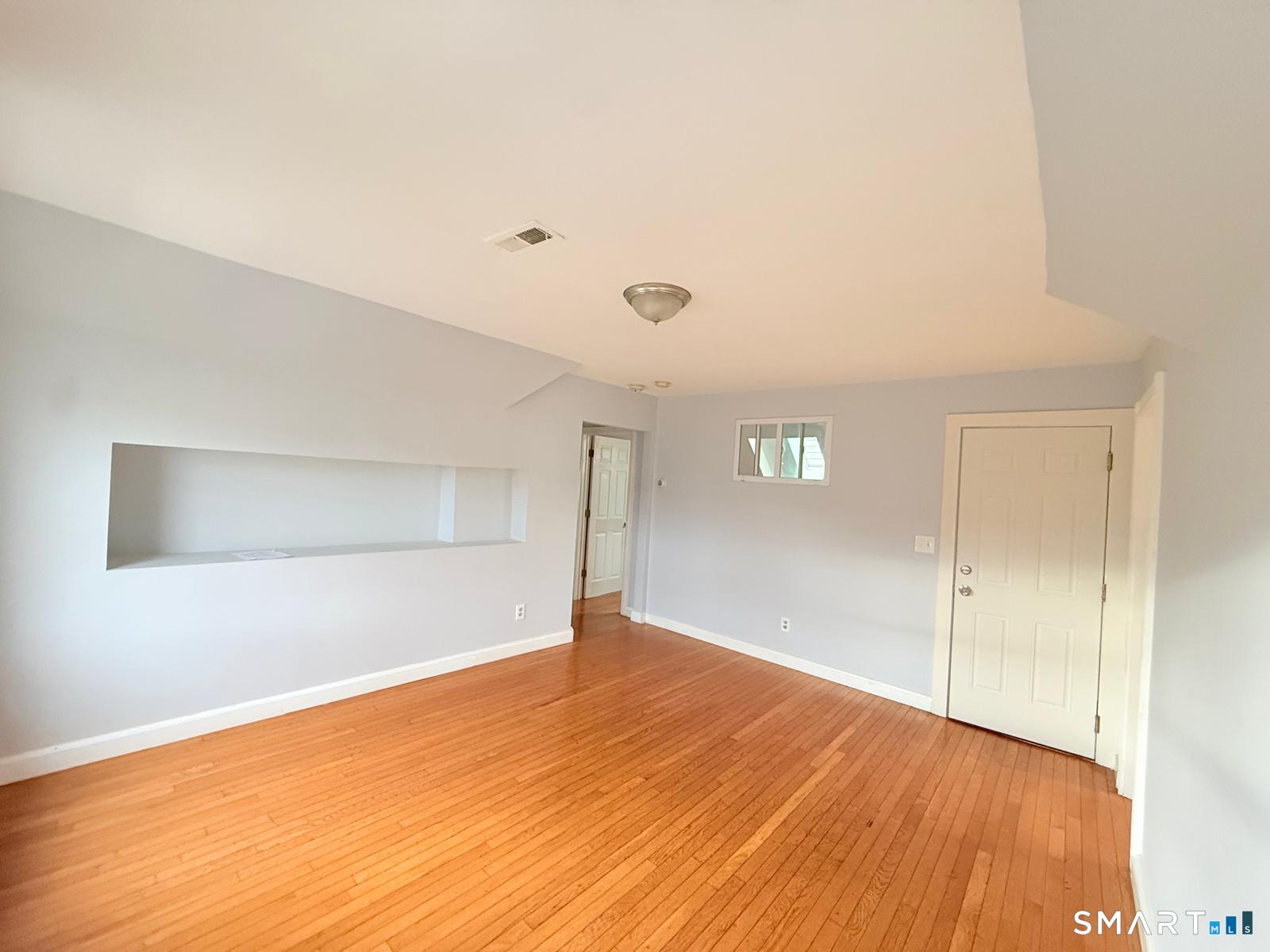 73 Vine 3 Street Property Photo 7